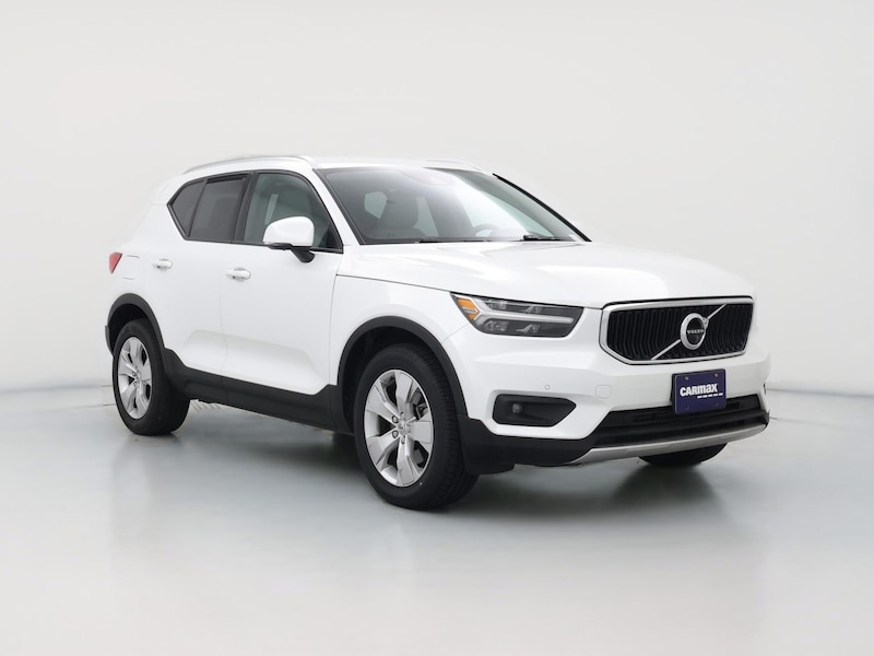 2022 Volvo XC40 T4 Momentum -
                  Canoga Park, CA