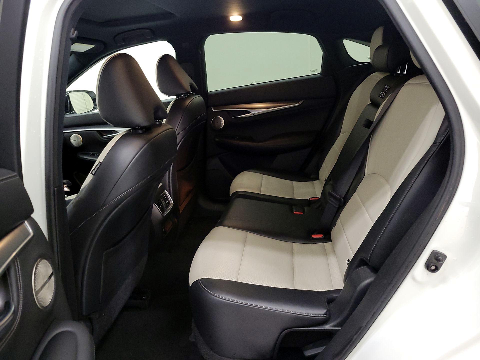Thumbnail: 2022 INFINITI QX55 - 20