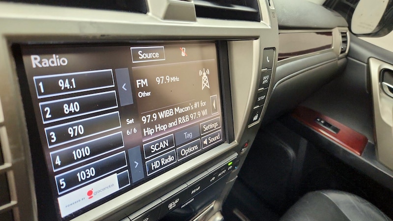 2016 Lexus GX 460 Luxury 16