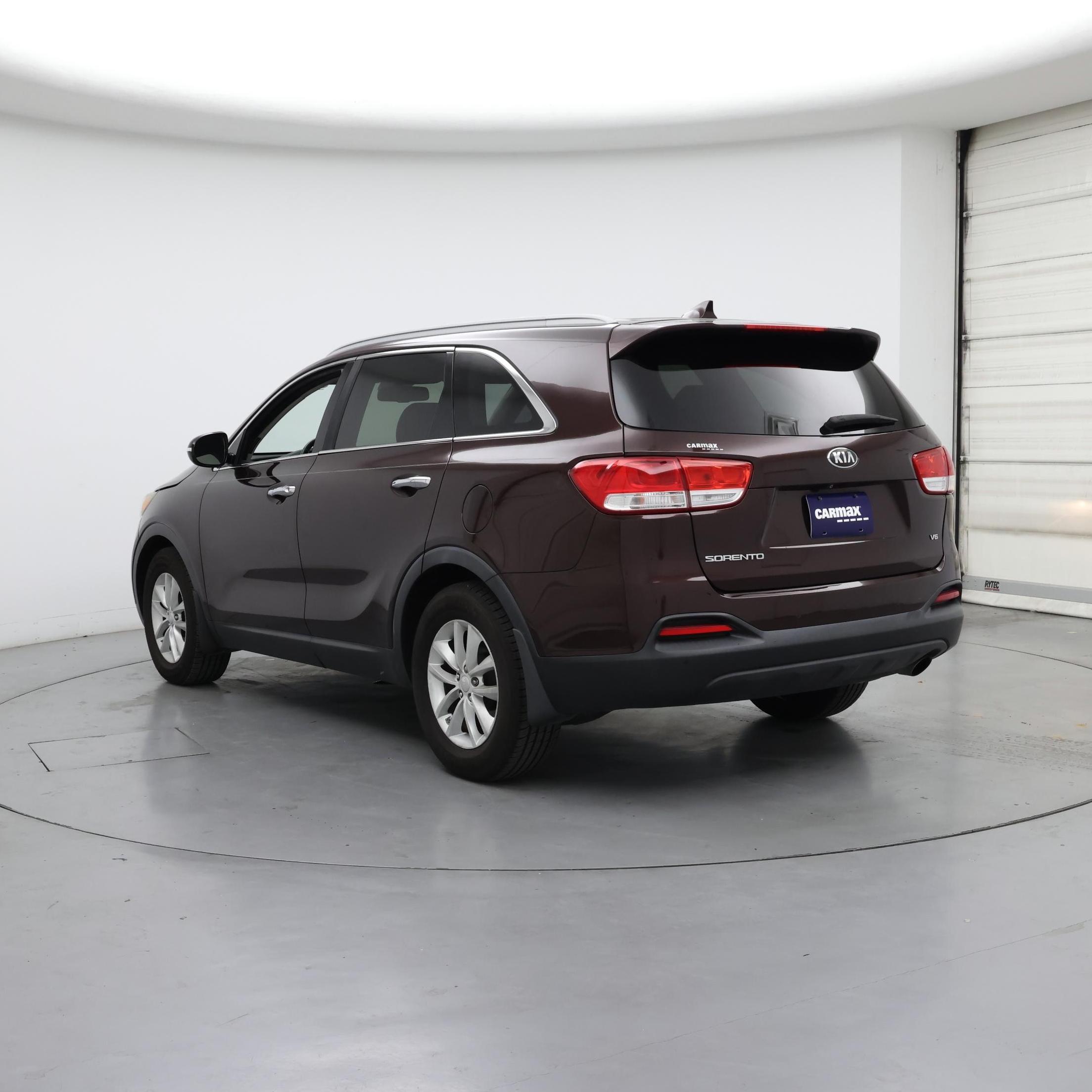Thumbnail: 2016 Kia Sorento - 2
