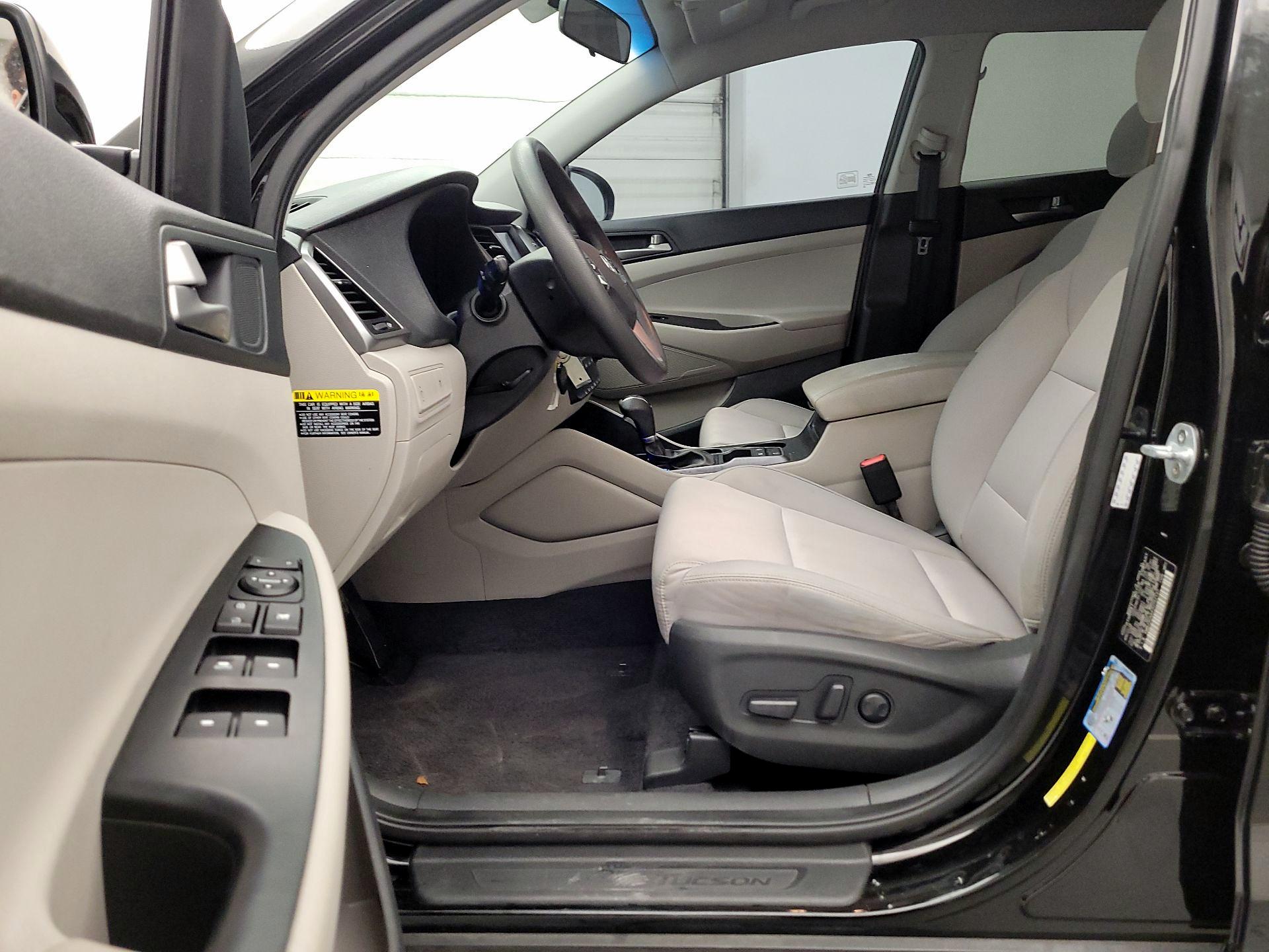 Thumbnail: 2018 Hyundai Tucson - 11