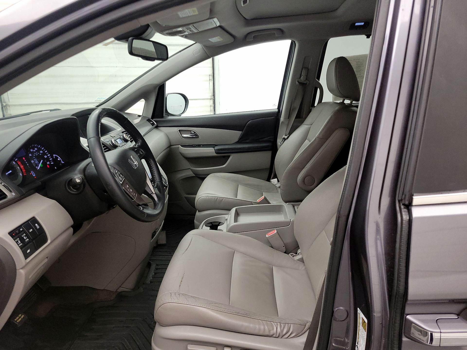 Thumbnail: 2016 Honda Odyssey - 11