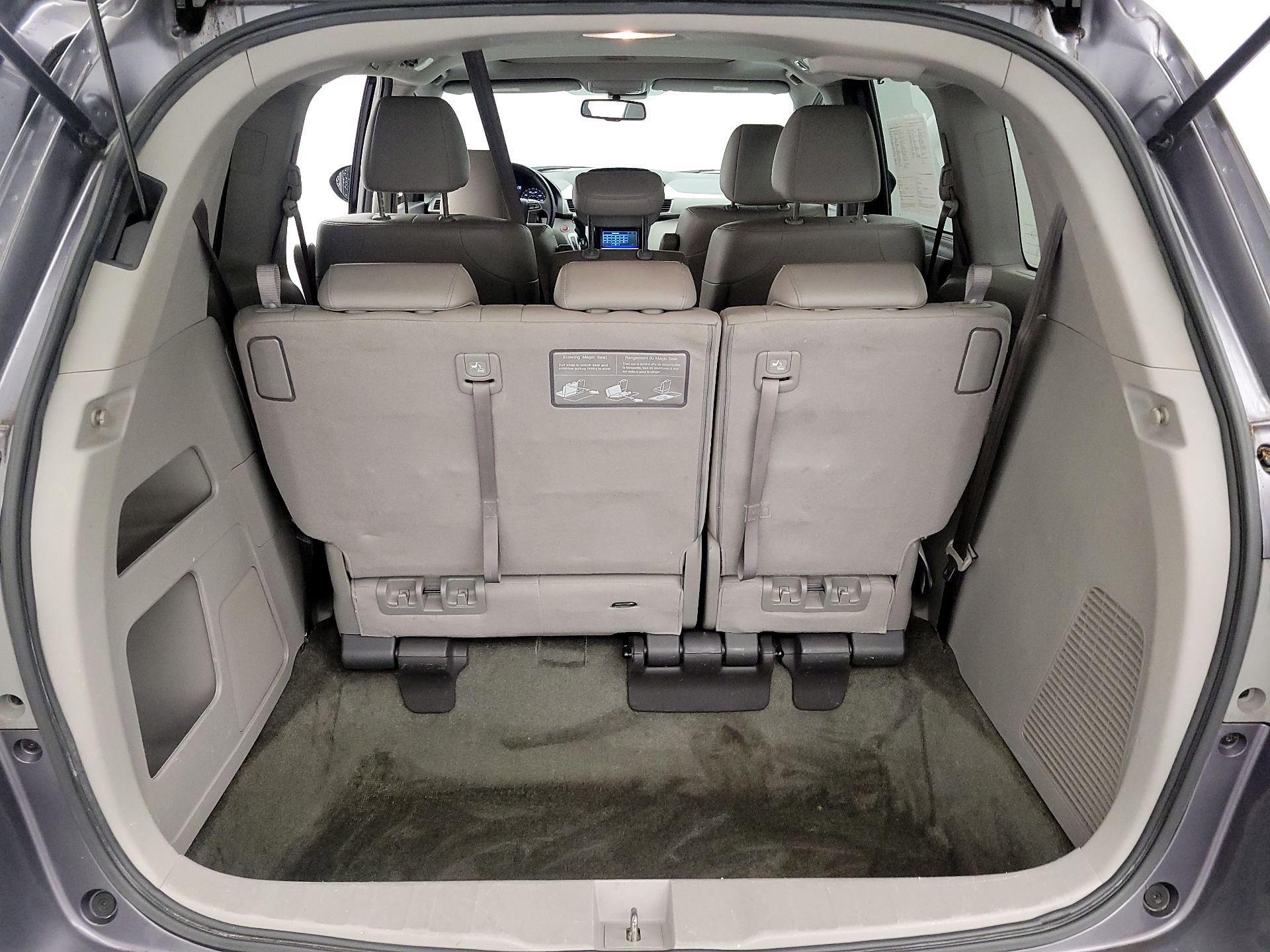 Thumbnail: 2016 Honda Odyssey - 17