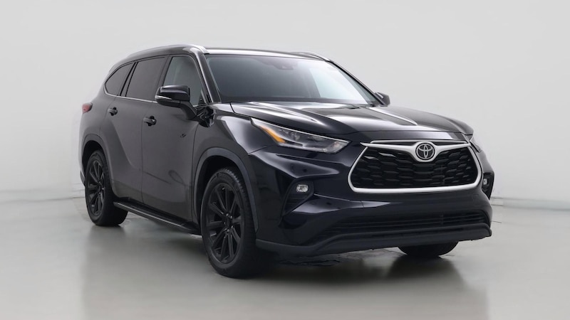 2021 Toyota Highlander XLE Hero Image