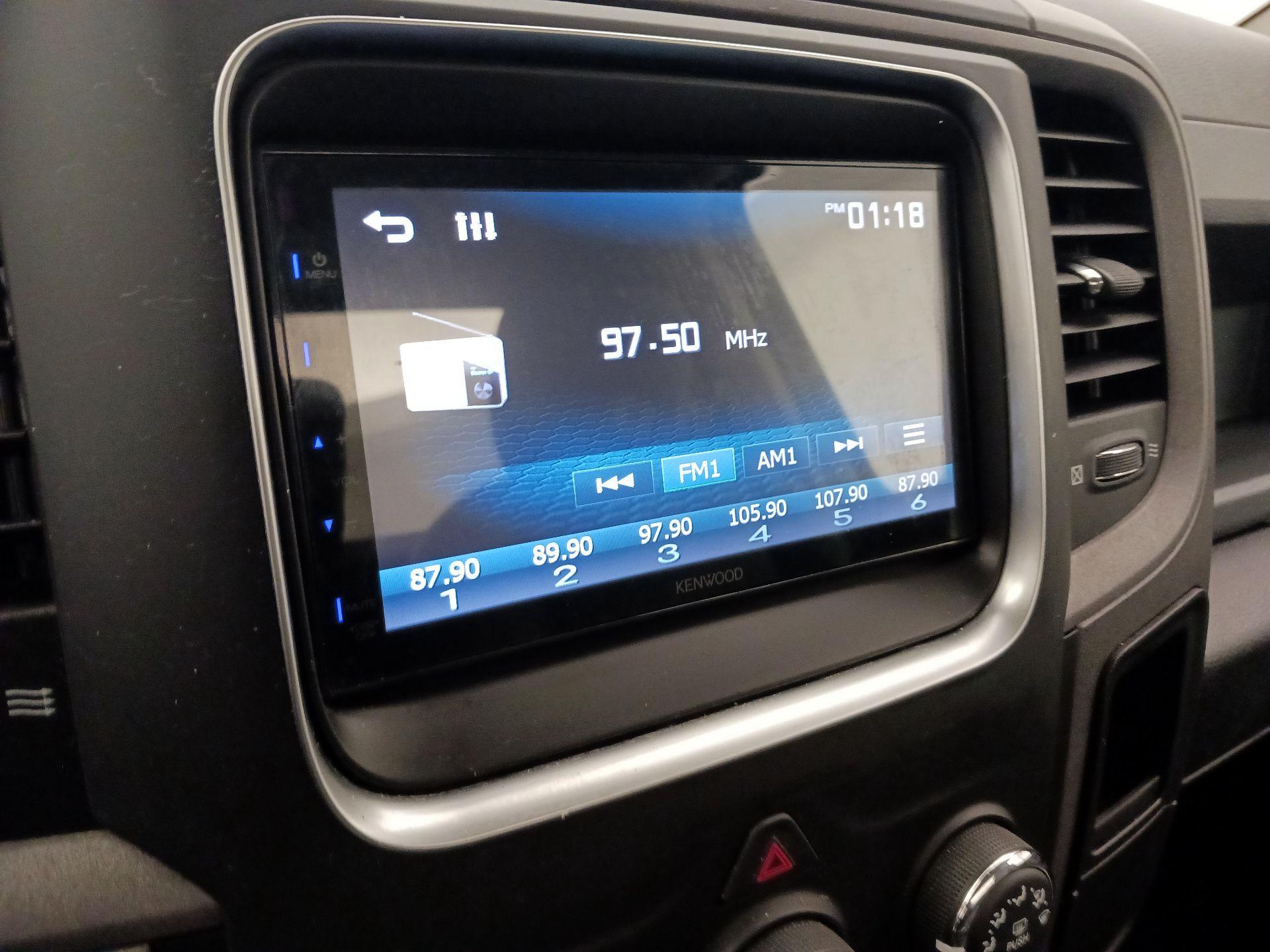 Thumbnail: 2019 RAM 1500 Classic - 13