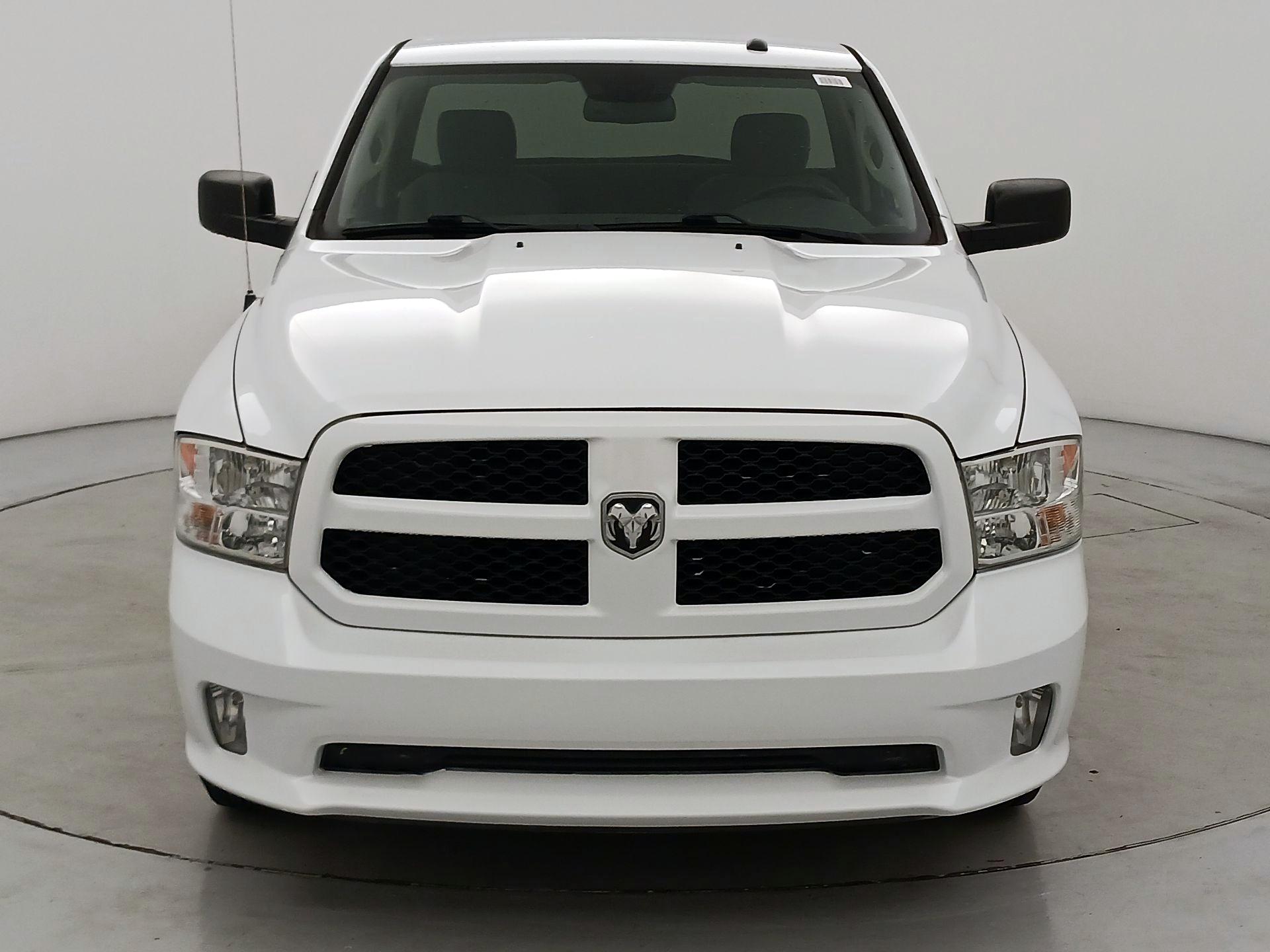 Thumbnail: 2019 RAM 1500 Classic - 2