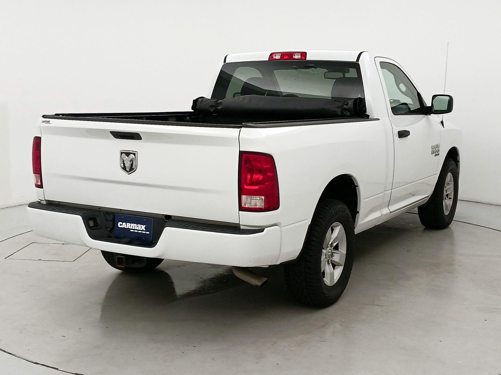 Thumbnail: 2019 RAM 1500 Classic - 5