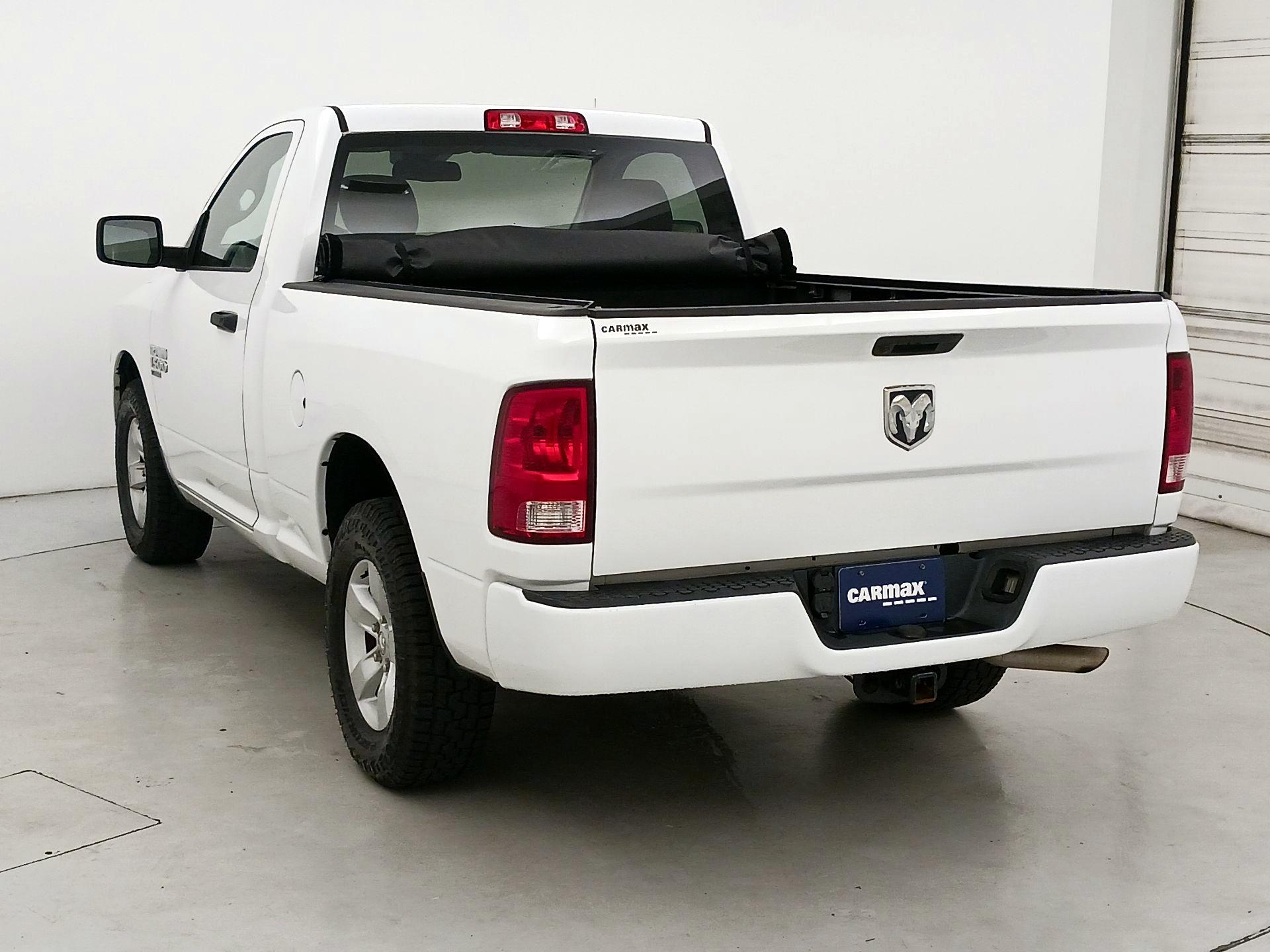 Thumbnail: 2019 RAM 1500 Classic - 7