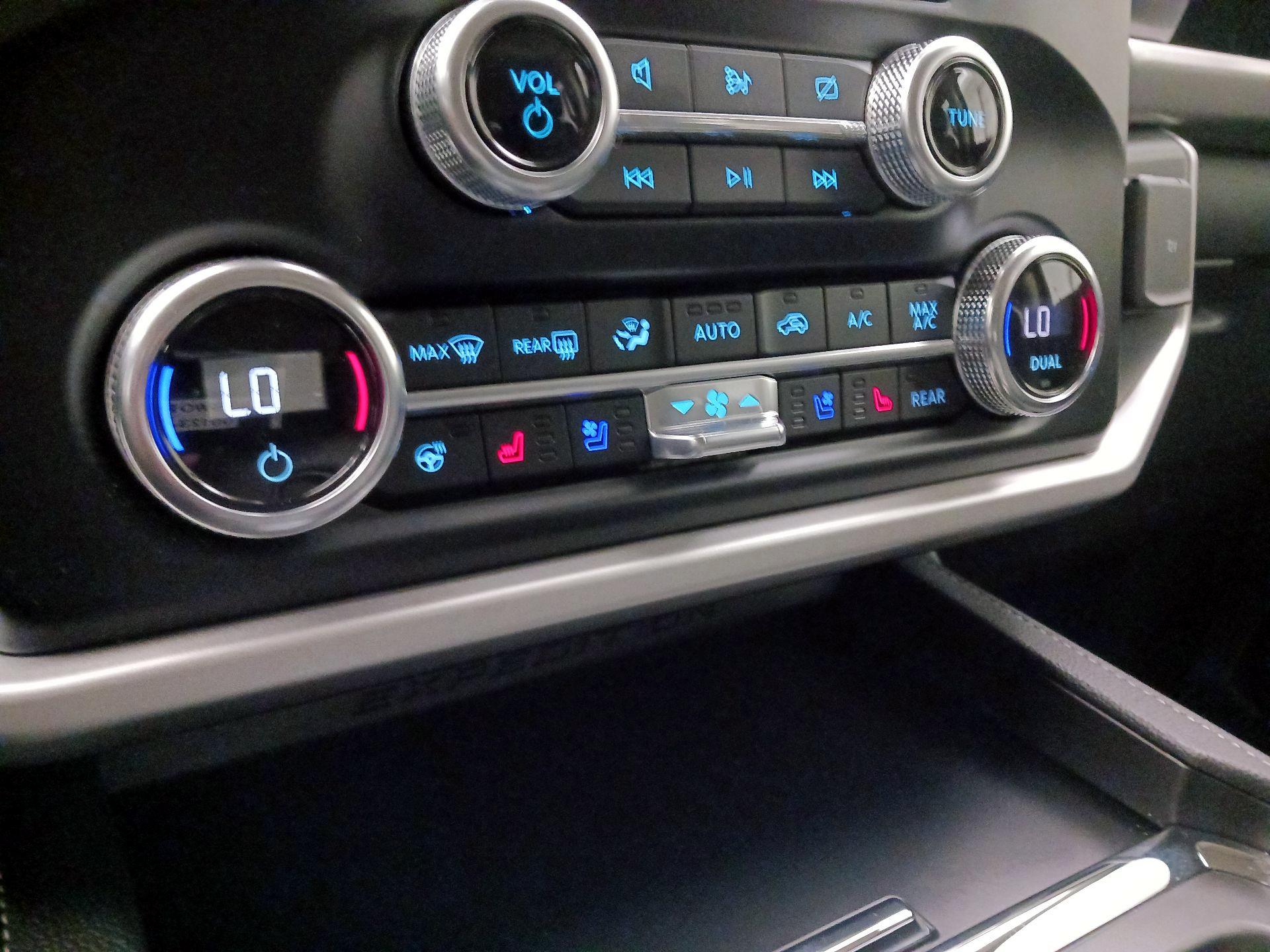 Thumbnail: 2024 Ford Expedition MAX - 15