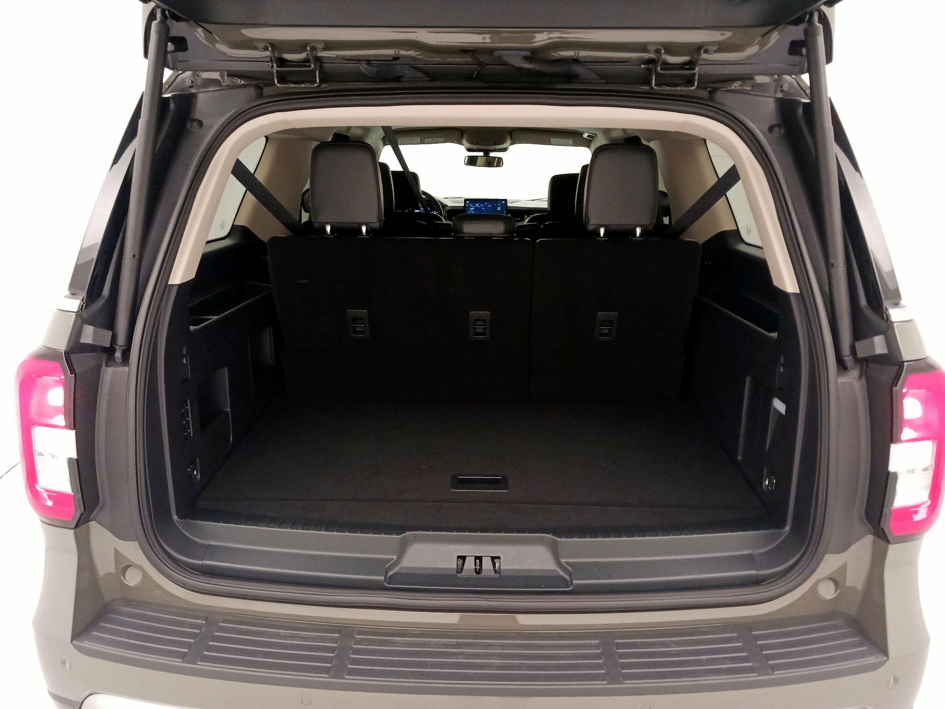 Thumbnail: 2024 Ford Expedition MAX - 20