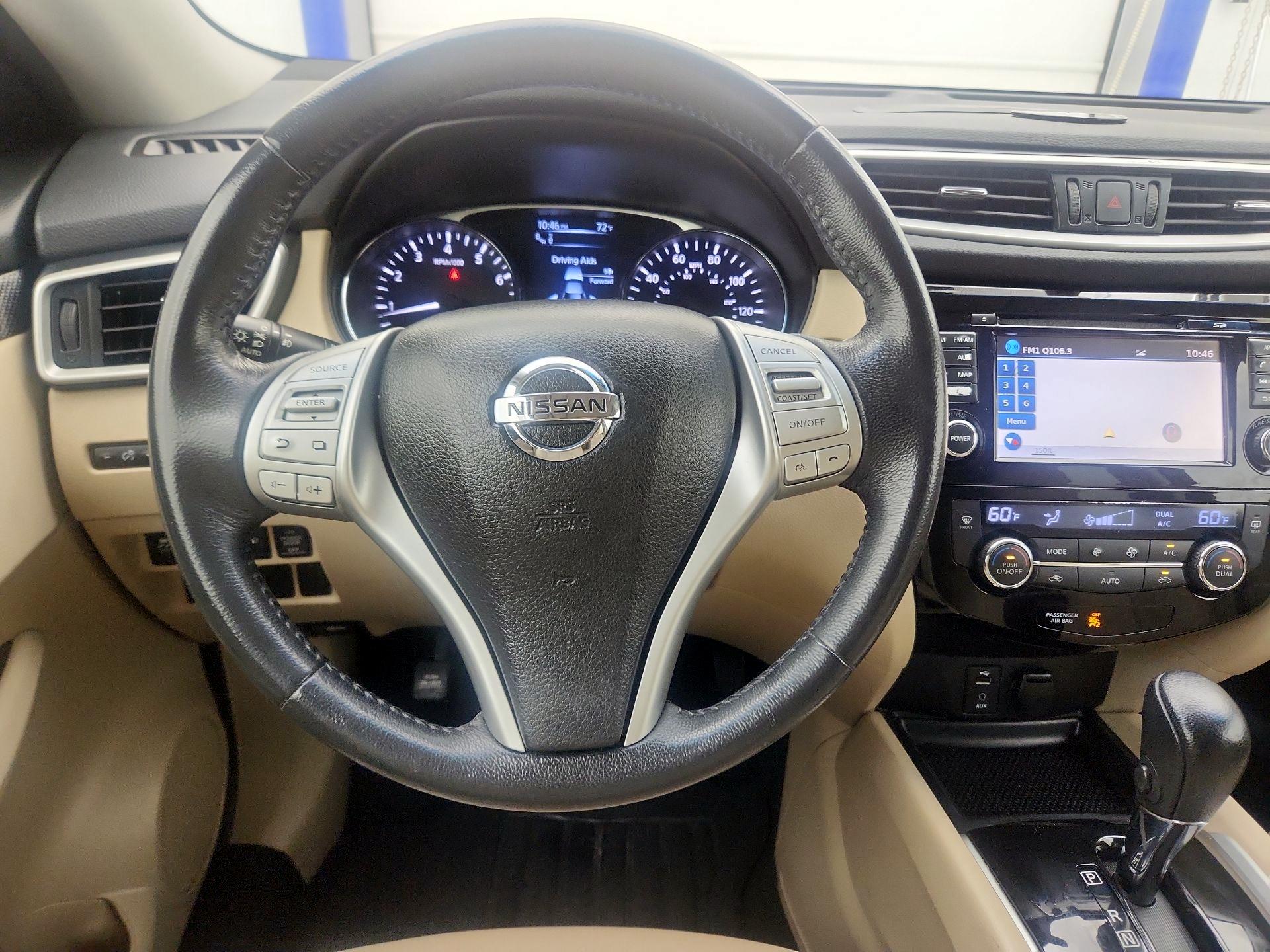 Thumbnail: 2016 Nissan Rogue - 10