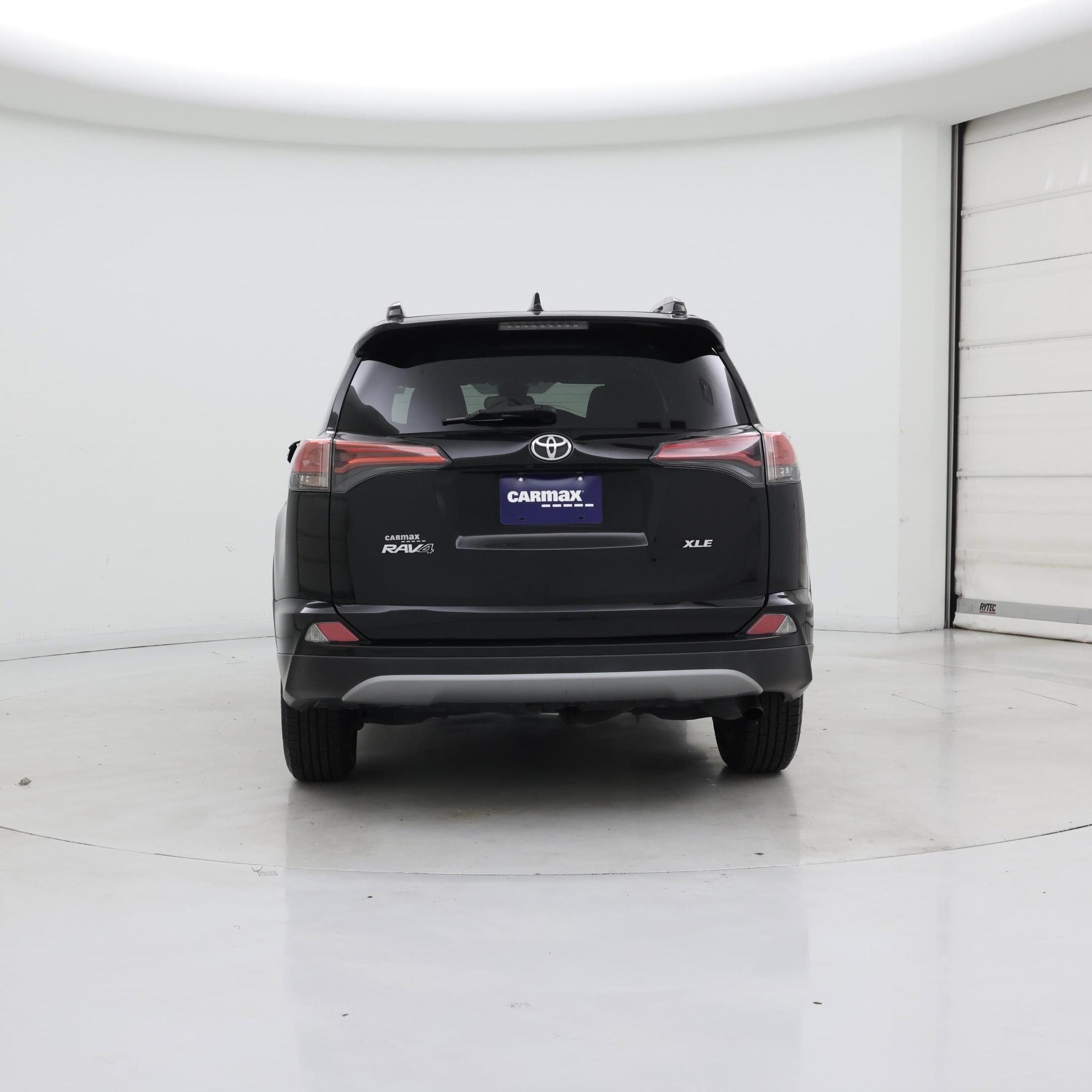 Thumbnail: 2018 Toyota RAV4 - 6