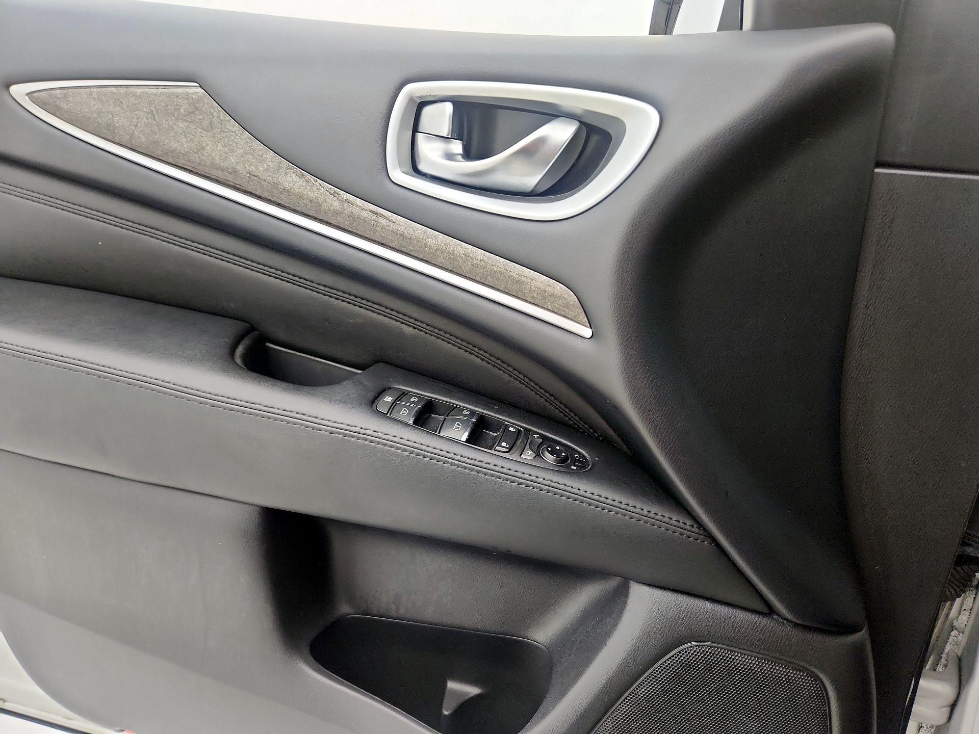 Thumbnail: 2015 INFINITI QX60 - 12