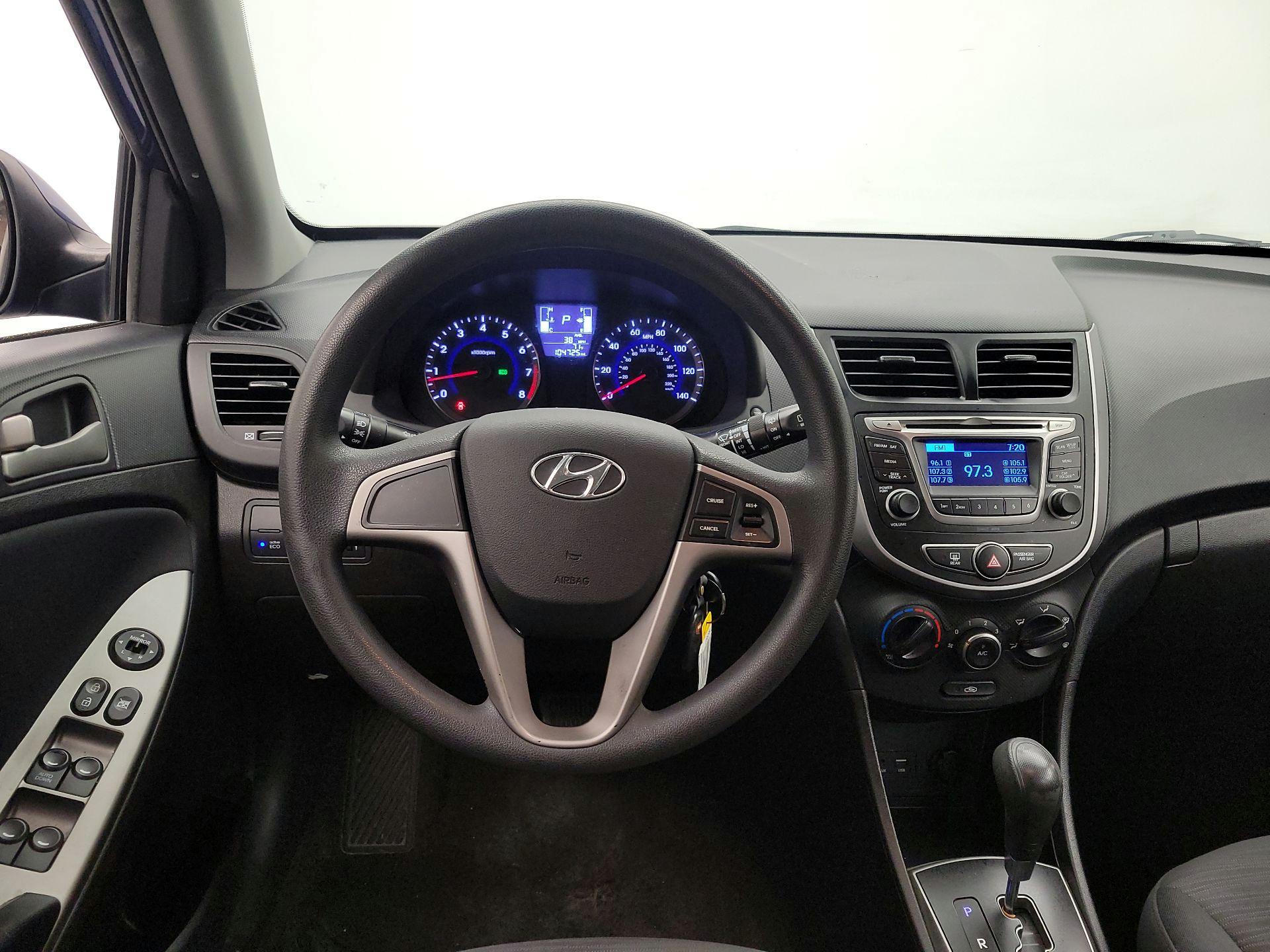 Thumbnail: 2016 Hyundai Accent - 9