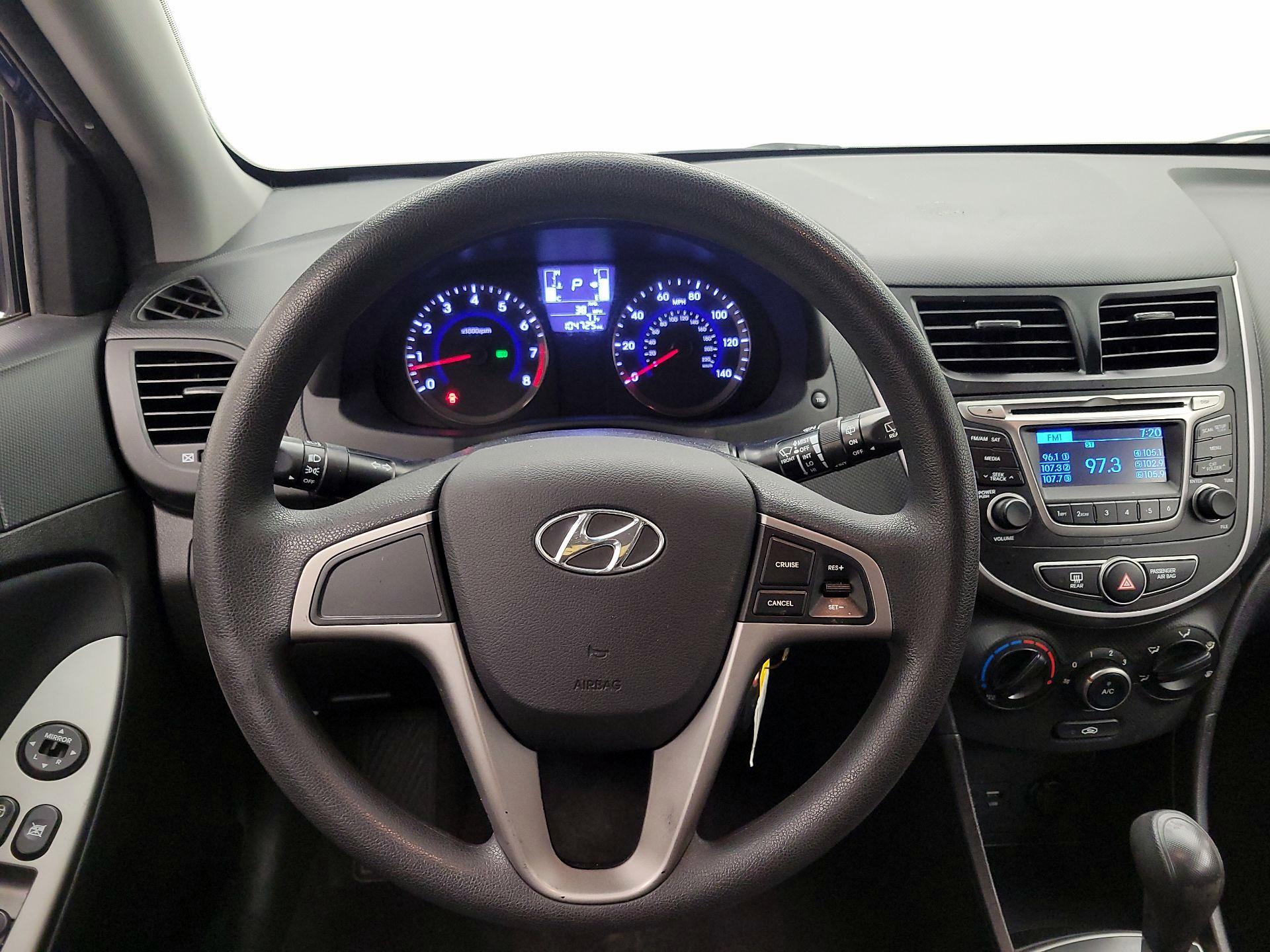 Thumbnail: 2016 Hyundai Accent - 10