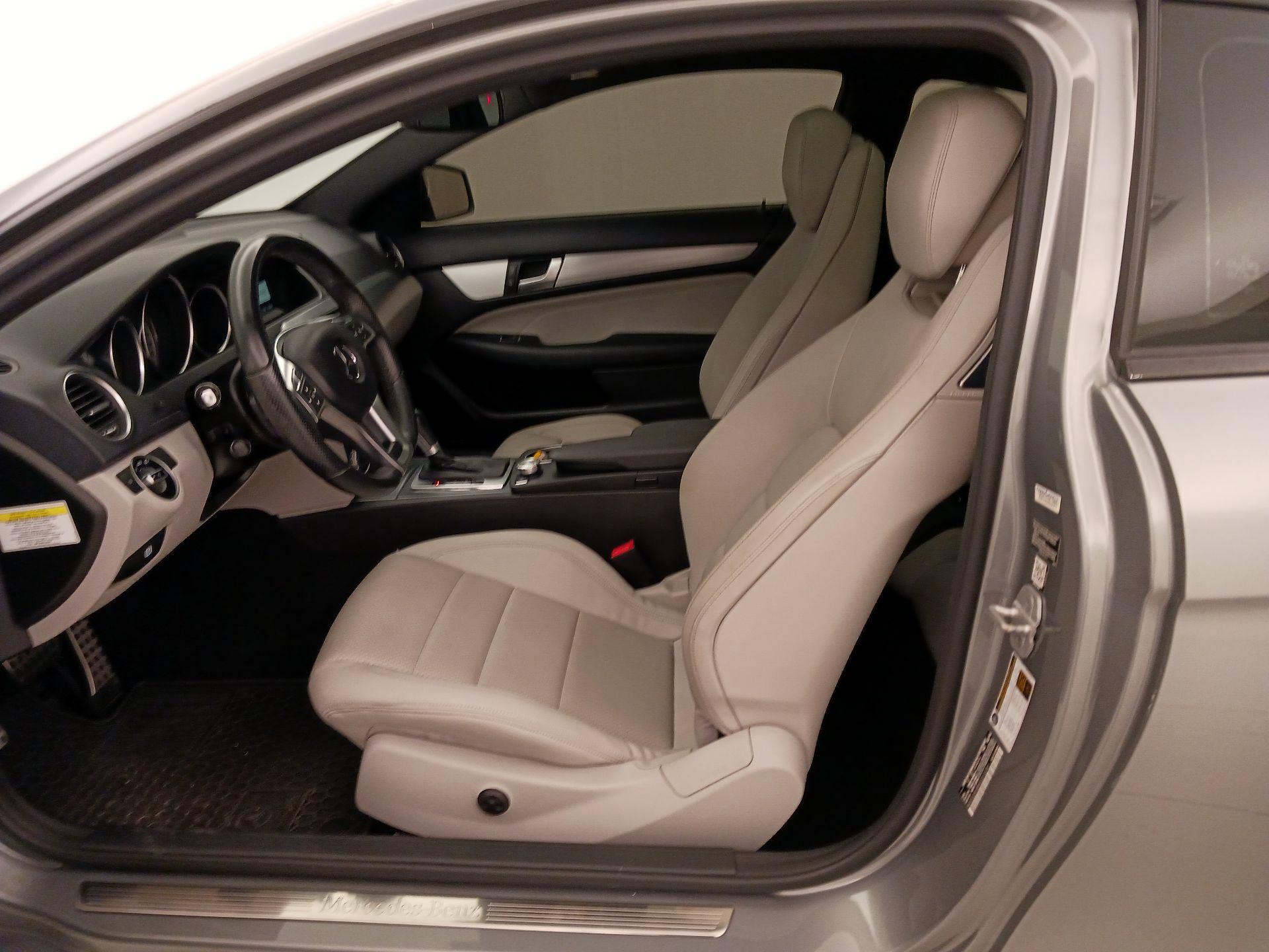 Thumbnail: 2014 Mercedes-Benz C-Class - 11