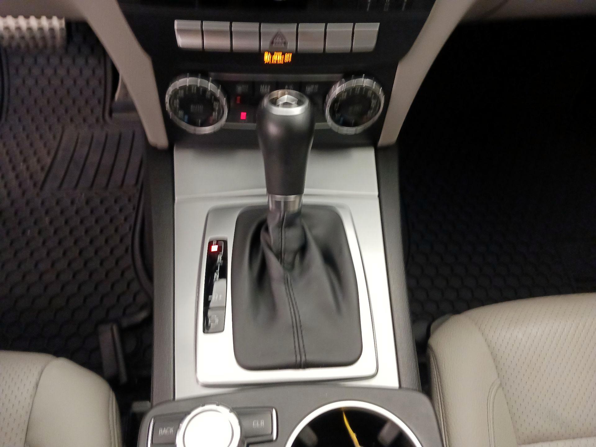 Thumbnail: 2014 Mercedes-Benz C-Class - 16