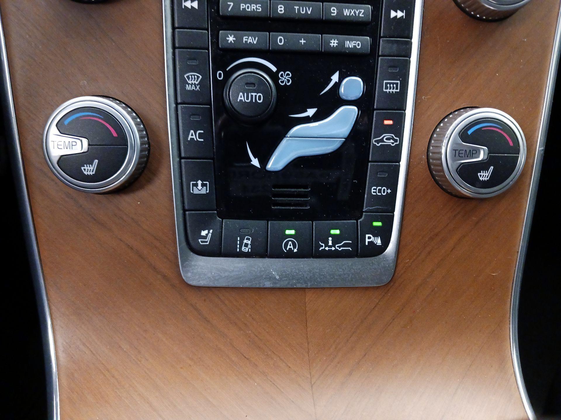 Thumbnail: 2016 Volvo S60 - 17