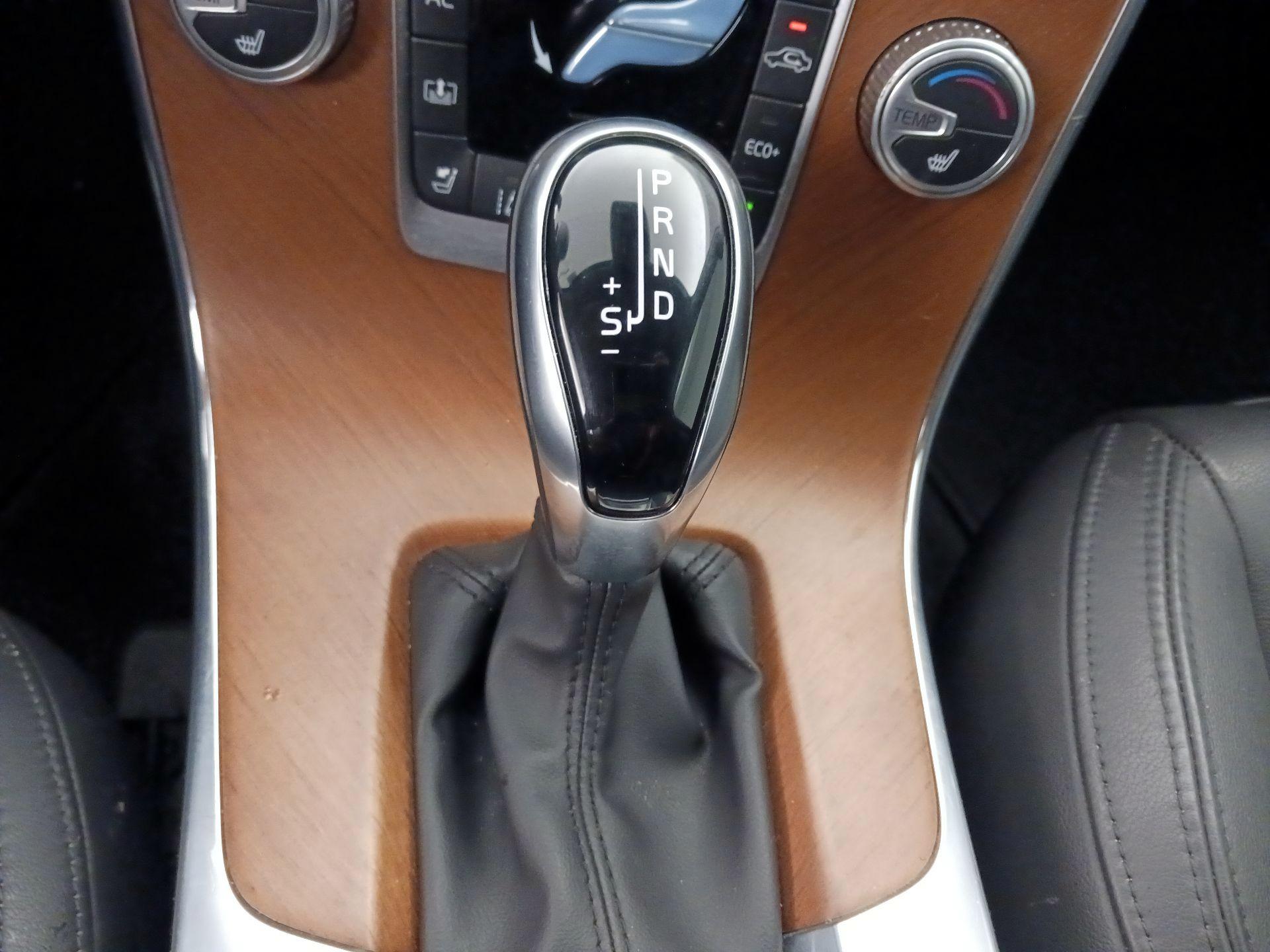 Thumbnail: 2016 Volvo S60 - 18