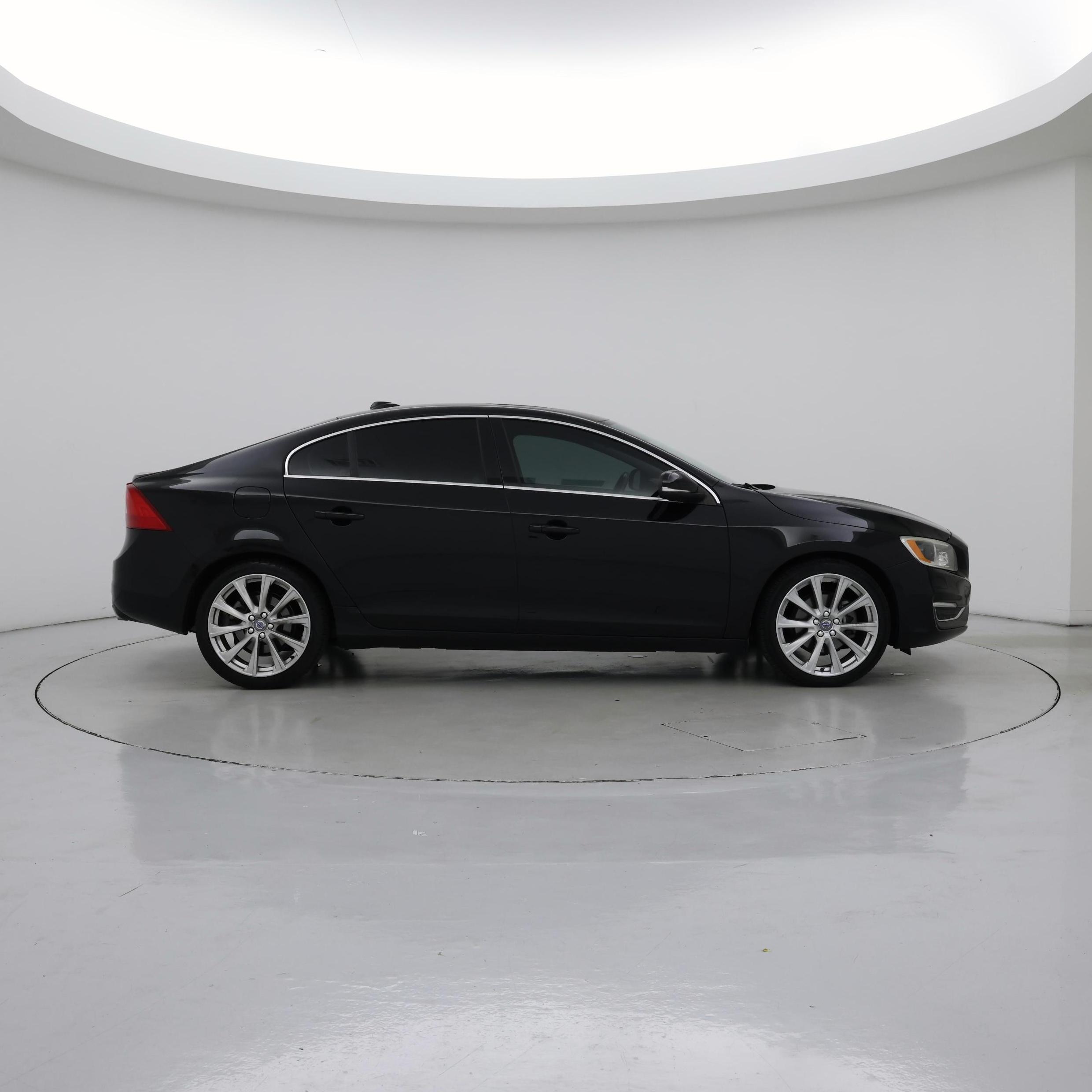 Thumbnail: 2016 Volvo S60 - 7