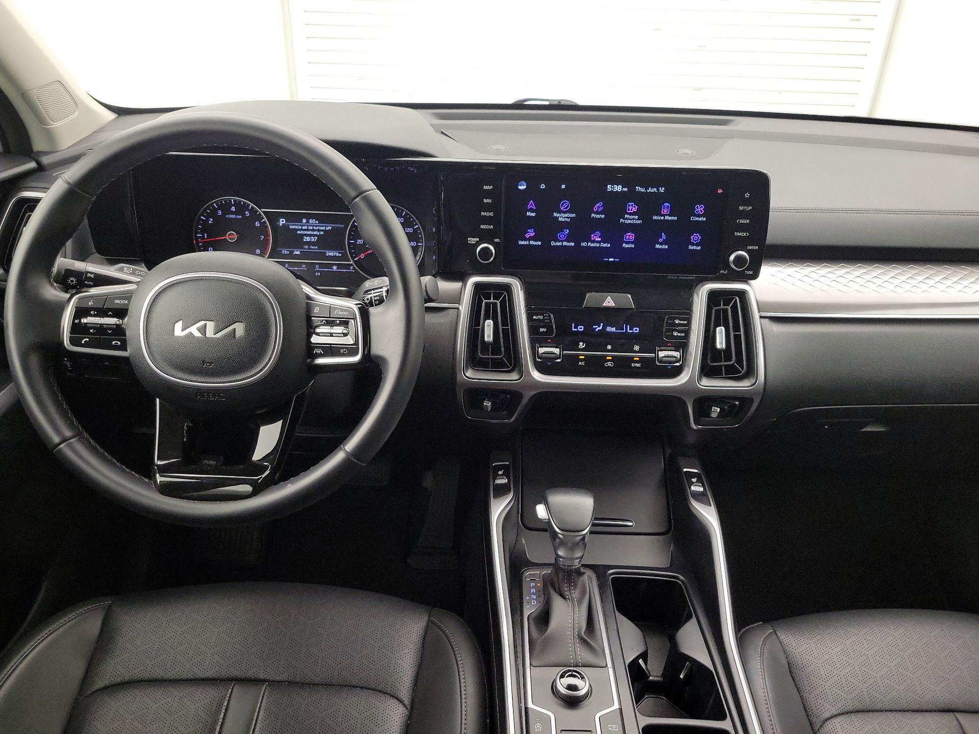 Thumbnail: 2023 Kia Sorento - 9