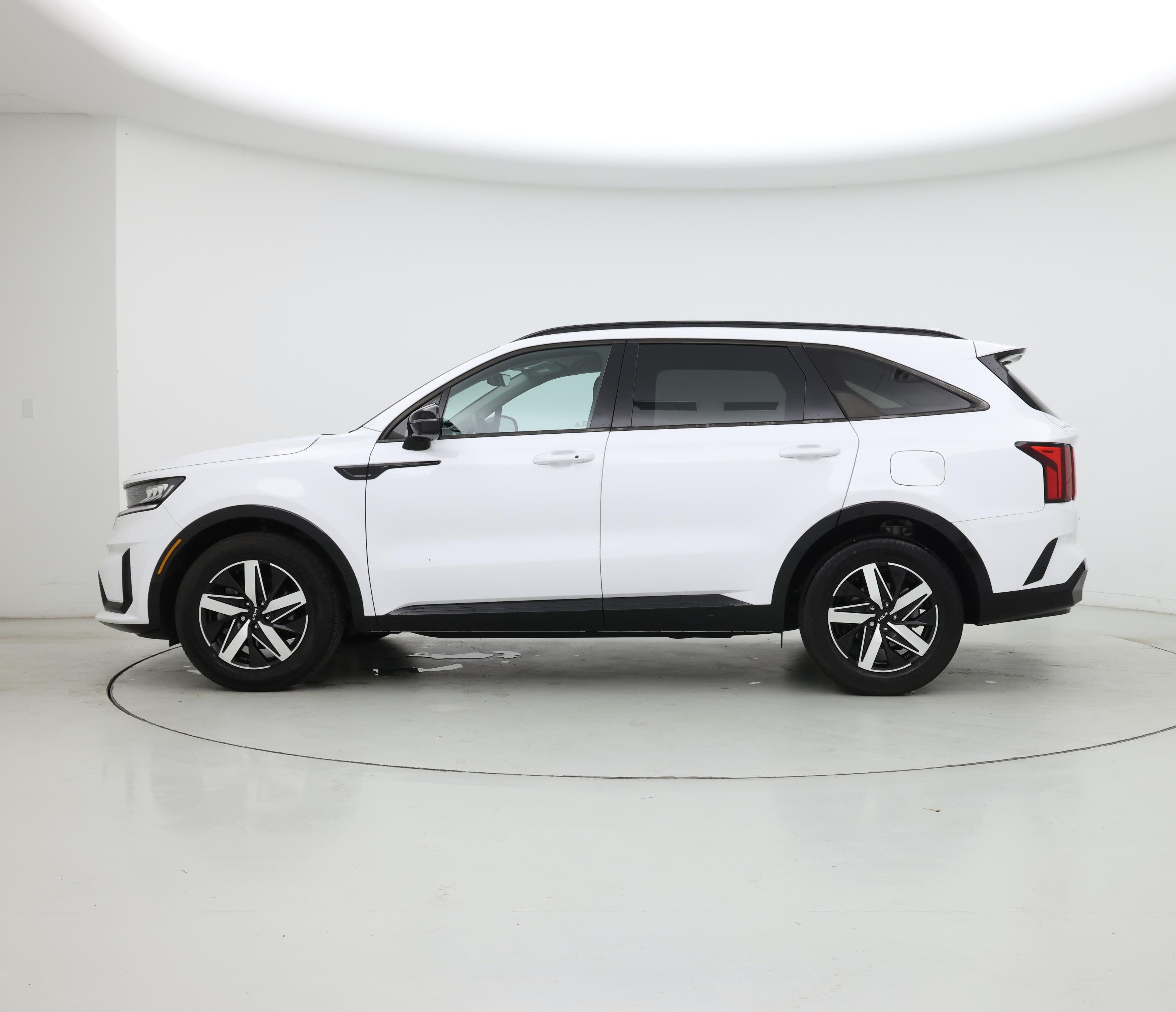 Thumbnail: 2023 Kia Sorento - 3