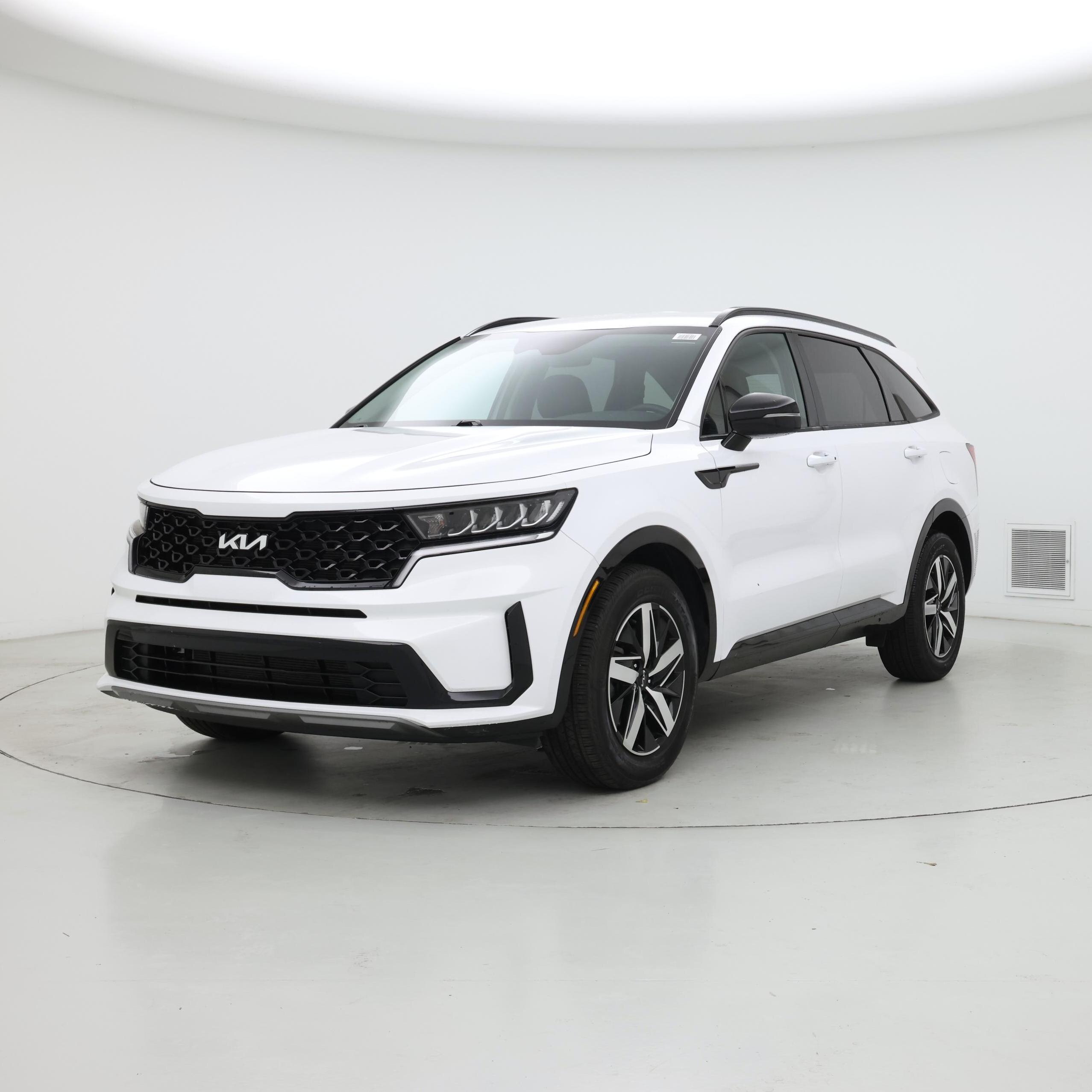 Thumbnail: 2023 Kia Sorento - 4