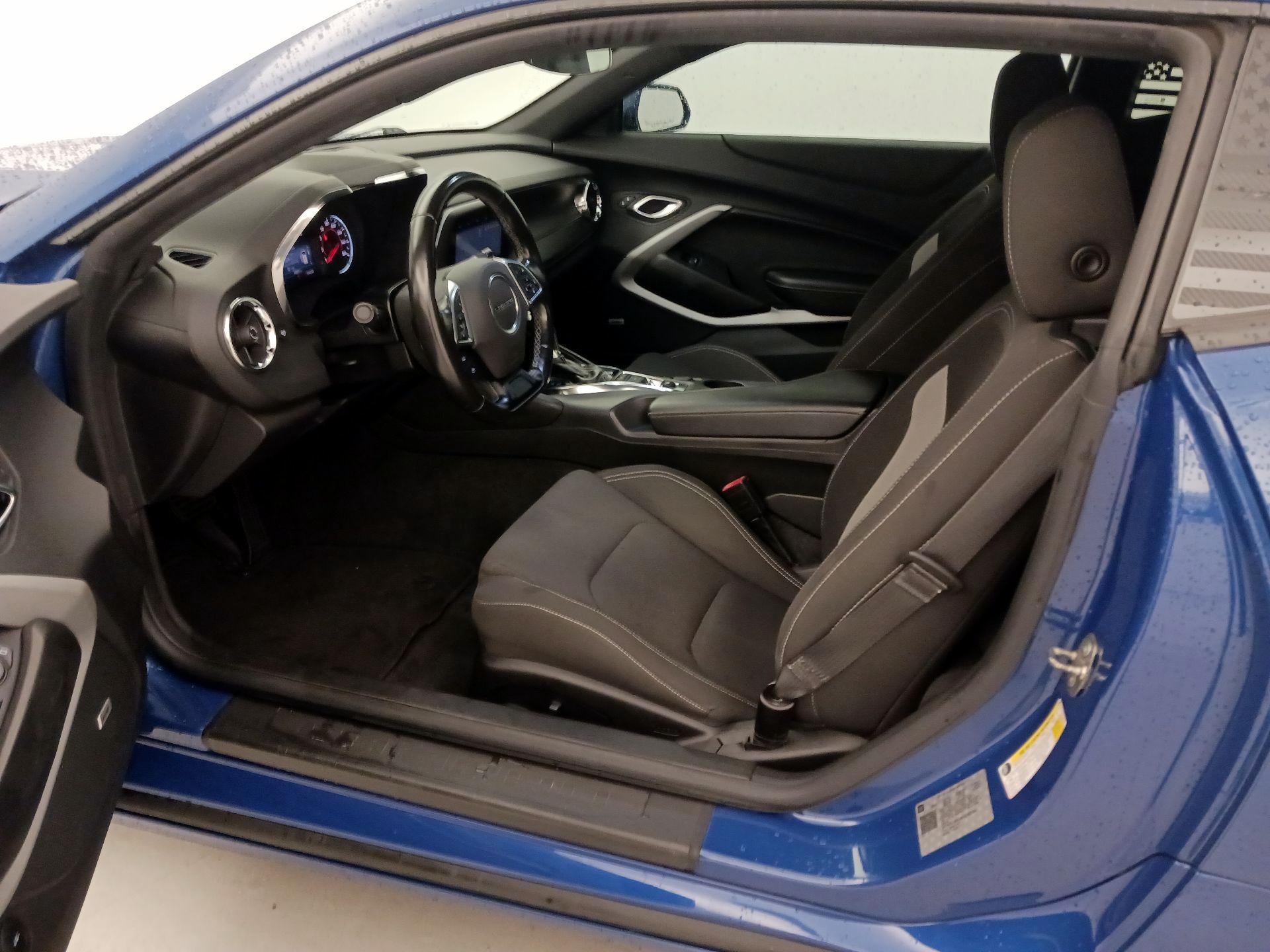 Thumbnail: 2019 Chevrolet Camaro - 11