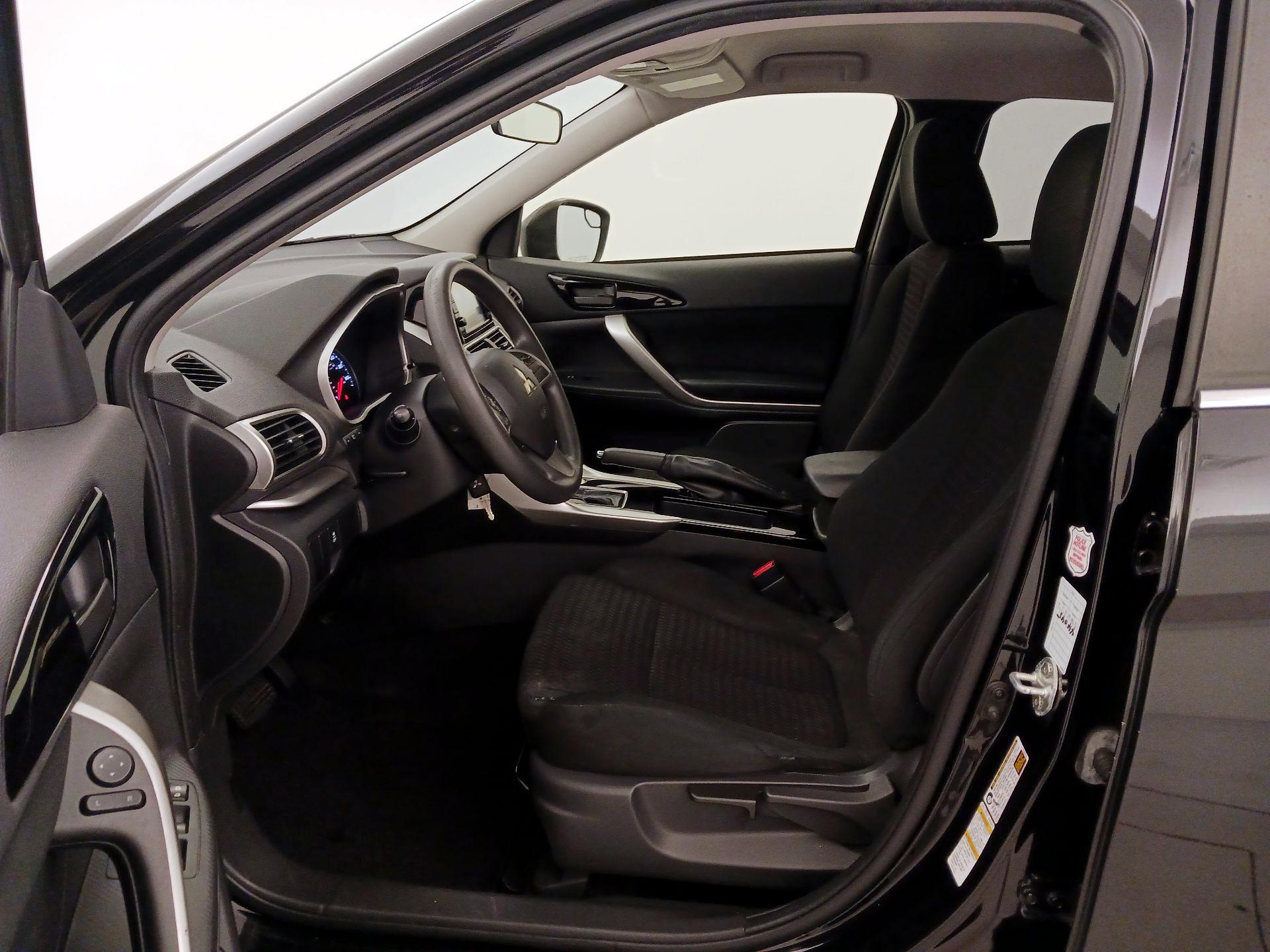 Thumbnail: 2020 Mitsubishi Eclipse Cross - 11