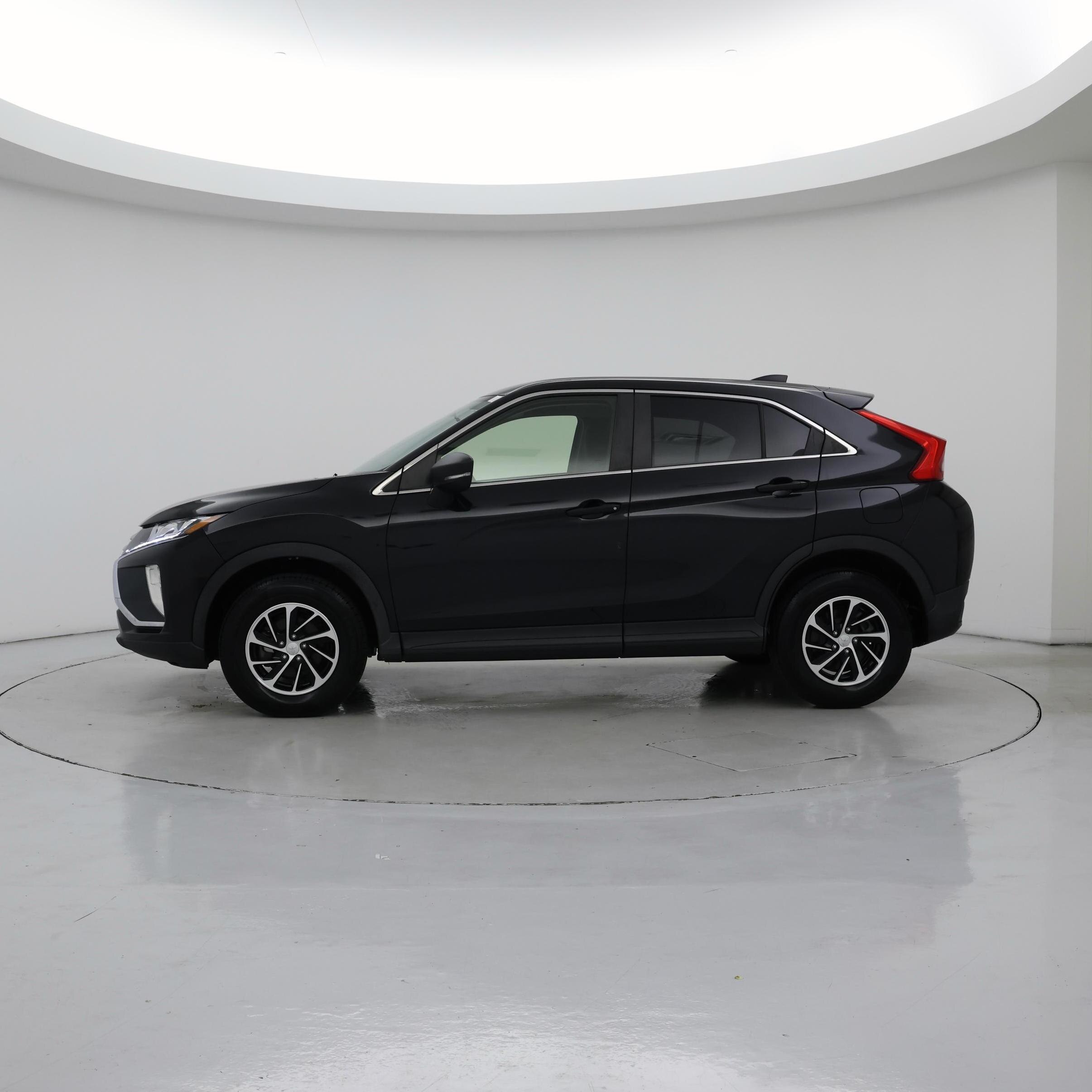 Thumbnail: 2020 Mitsubishi Eclipse Cross - 3