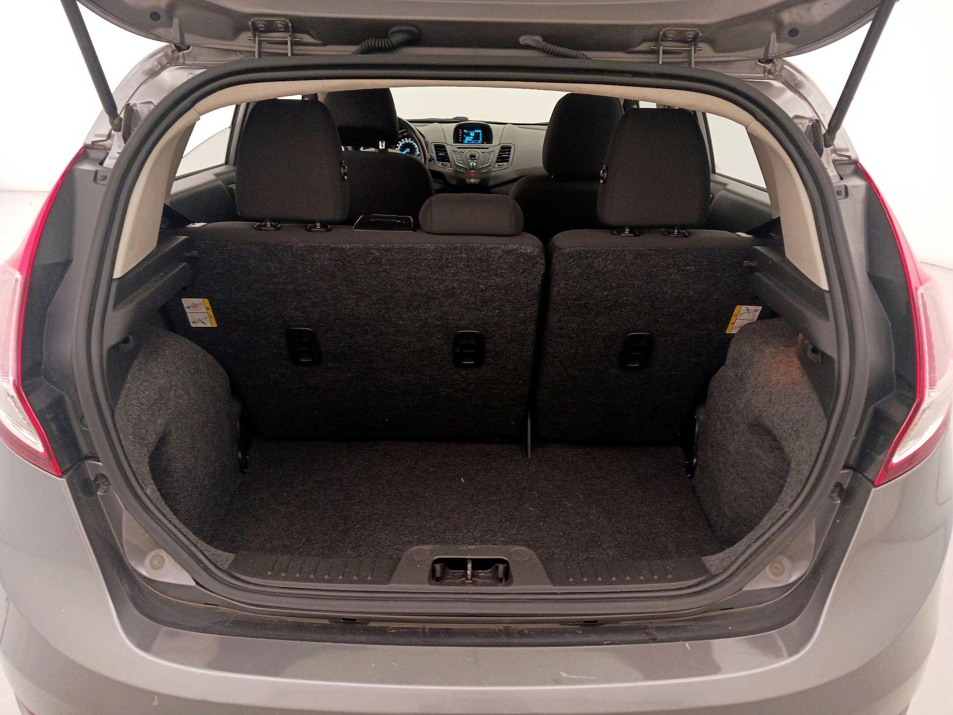 Thumbnail: 2014 Ford Fiesta - 19