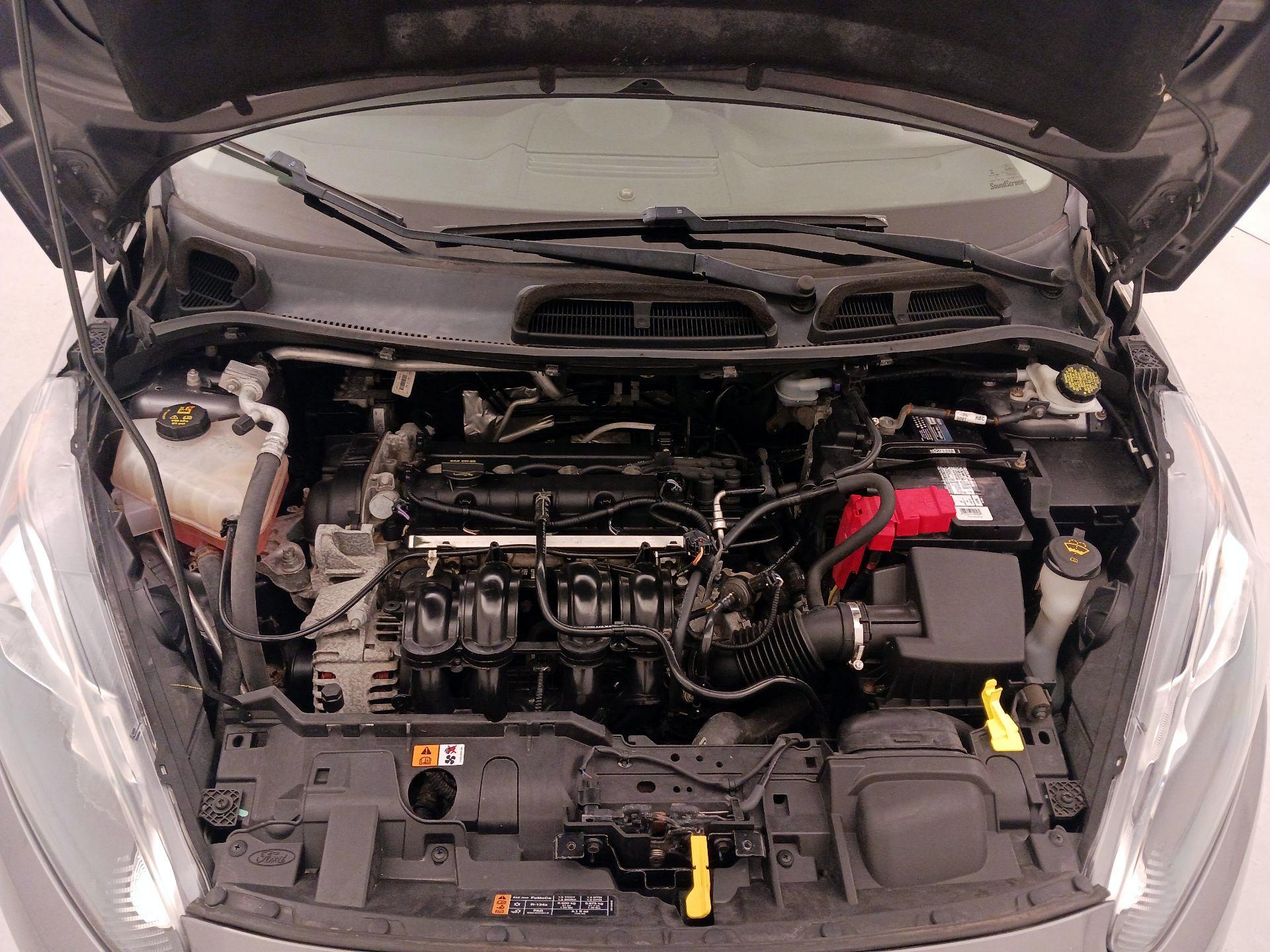Thumbnail: 2014 Ford Fiesta - 20