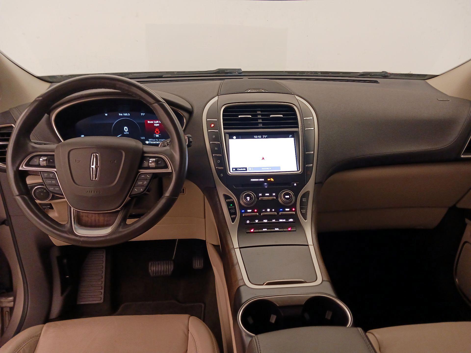 Thumbnail: 2019 Lincoln Nautilus - 9