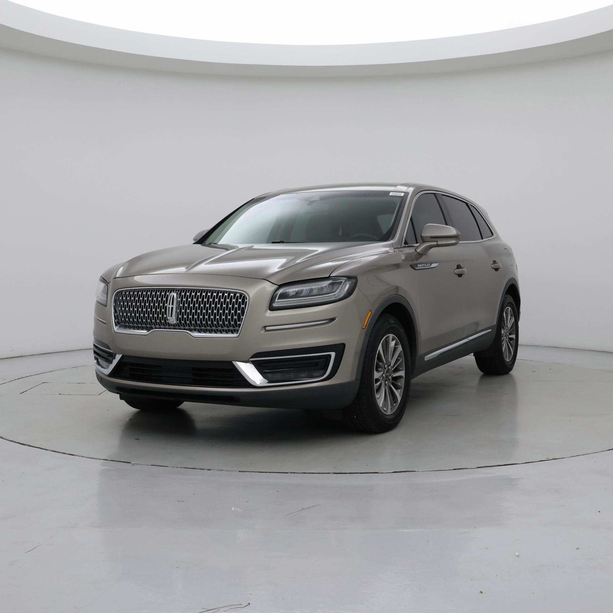 Thumbnail: 2019 Lincoln Nautilus - 4