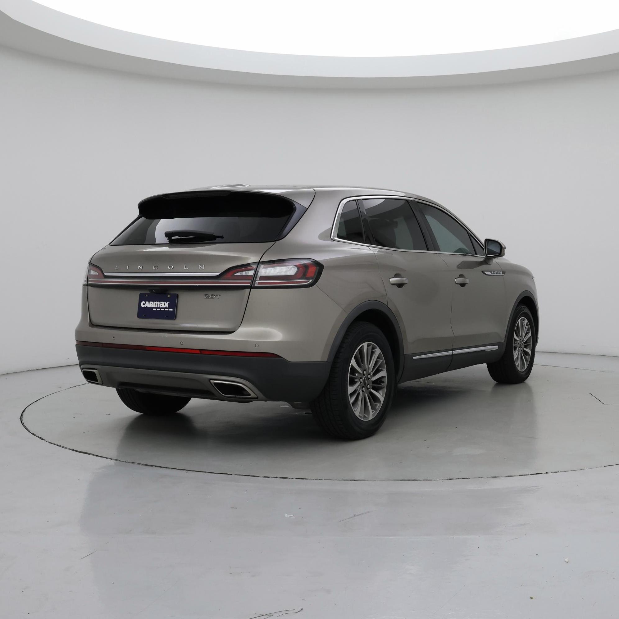 Thumbnail: 2019 Lincoln Nautilus - 8