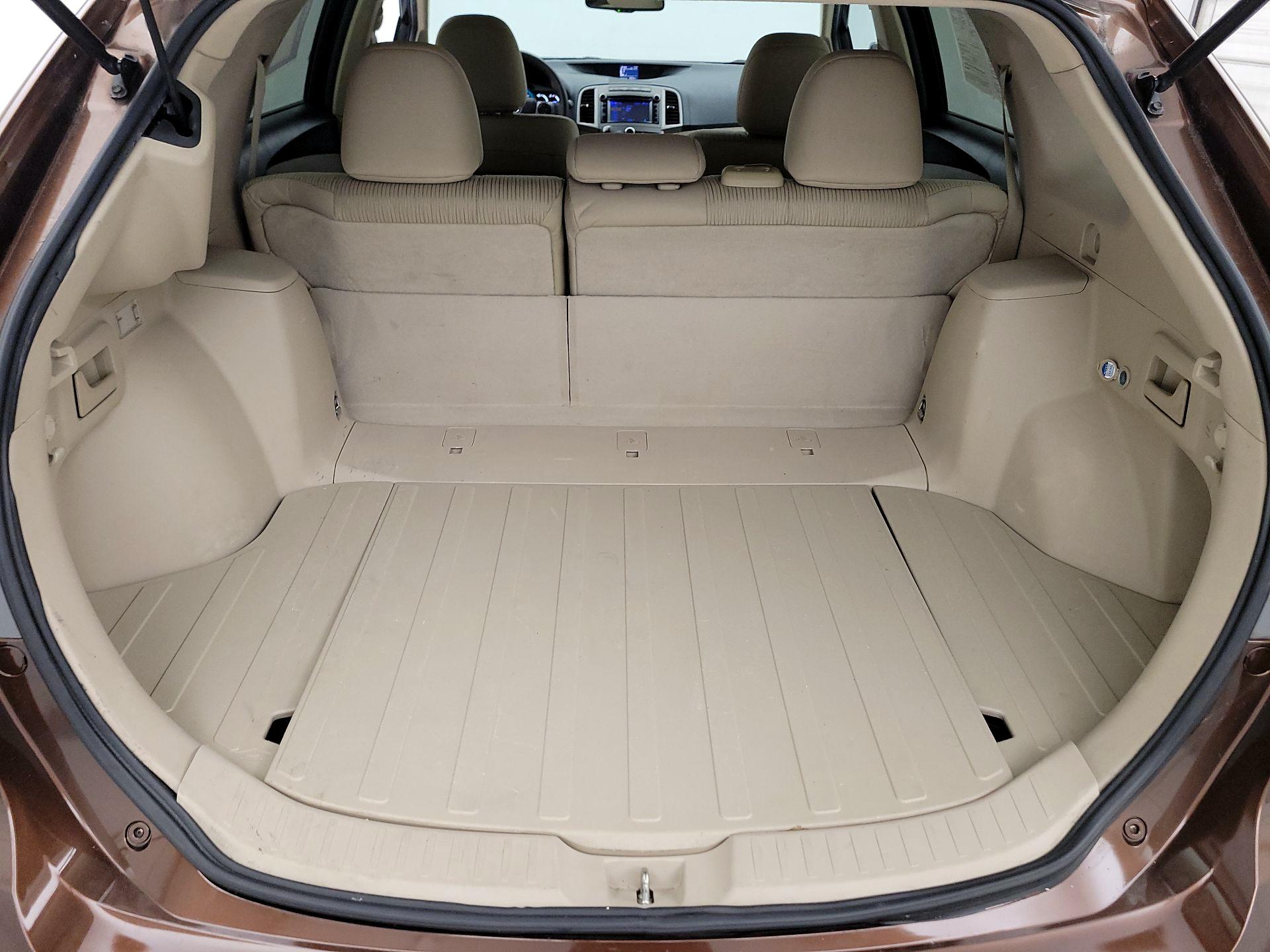 Thumbnail: 2013 Toyota Venza - 20