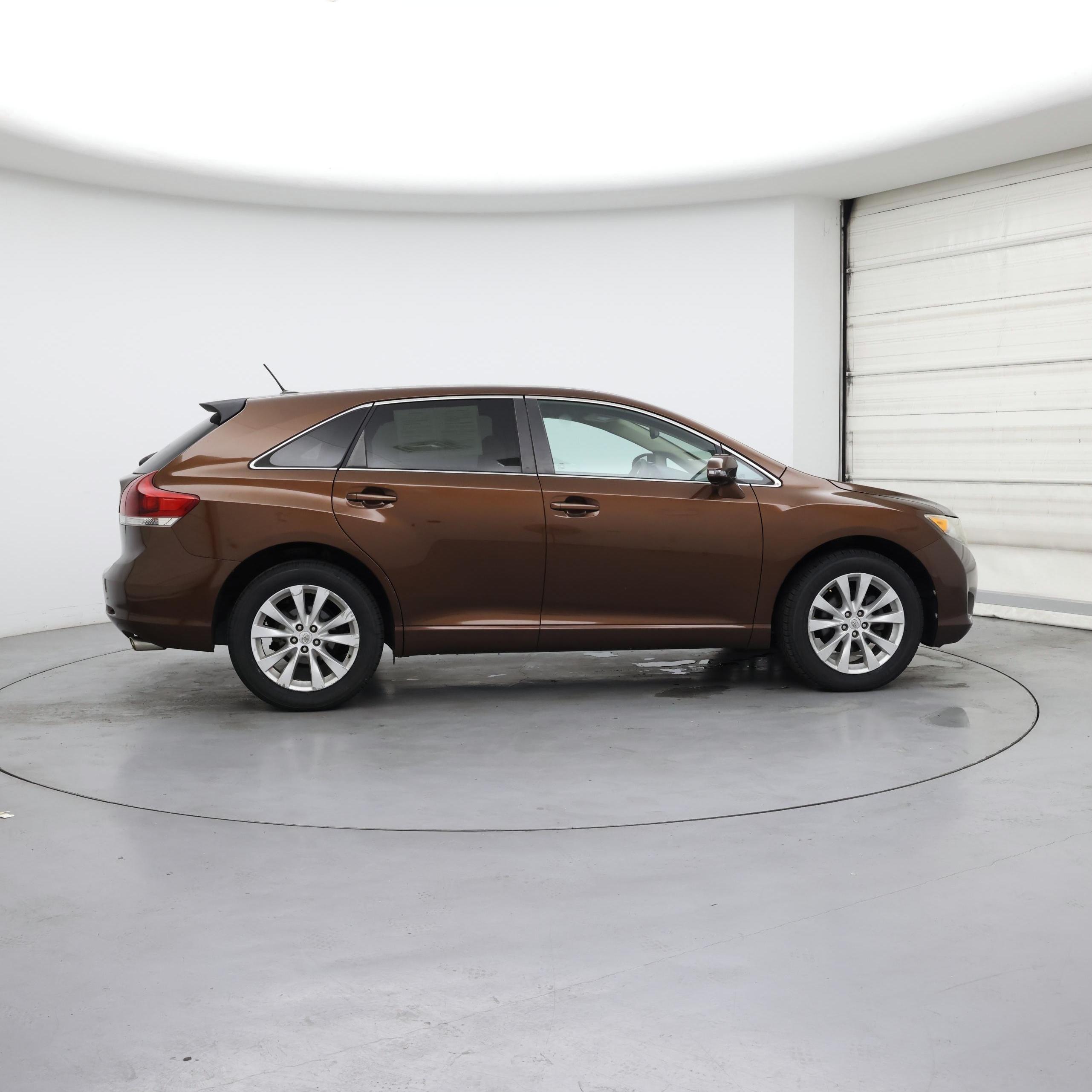 Thumbnail: 2013 Toyota Venza - 7