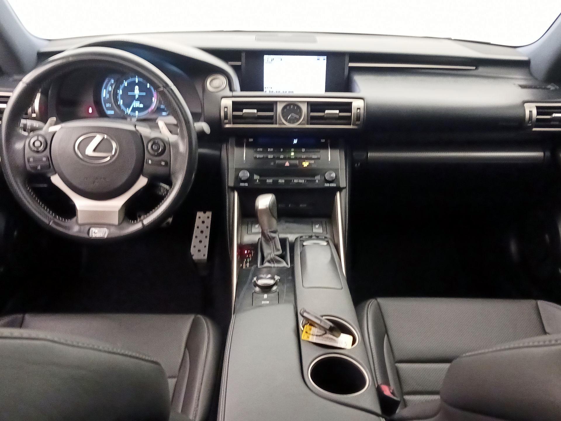 Thumbnail: 2014 Lexus IS - 9