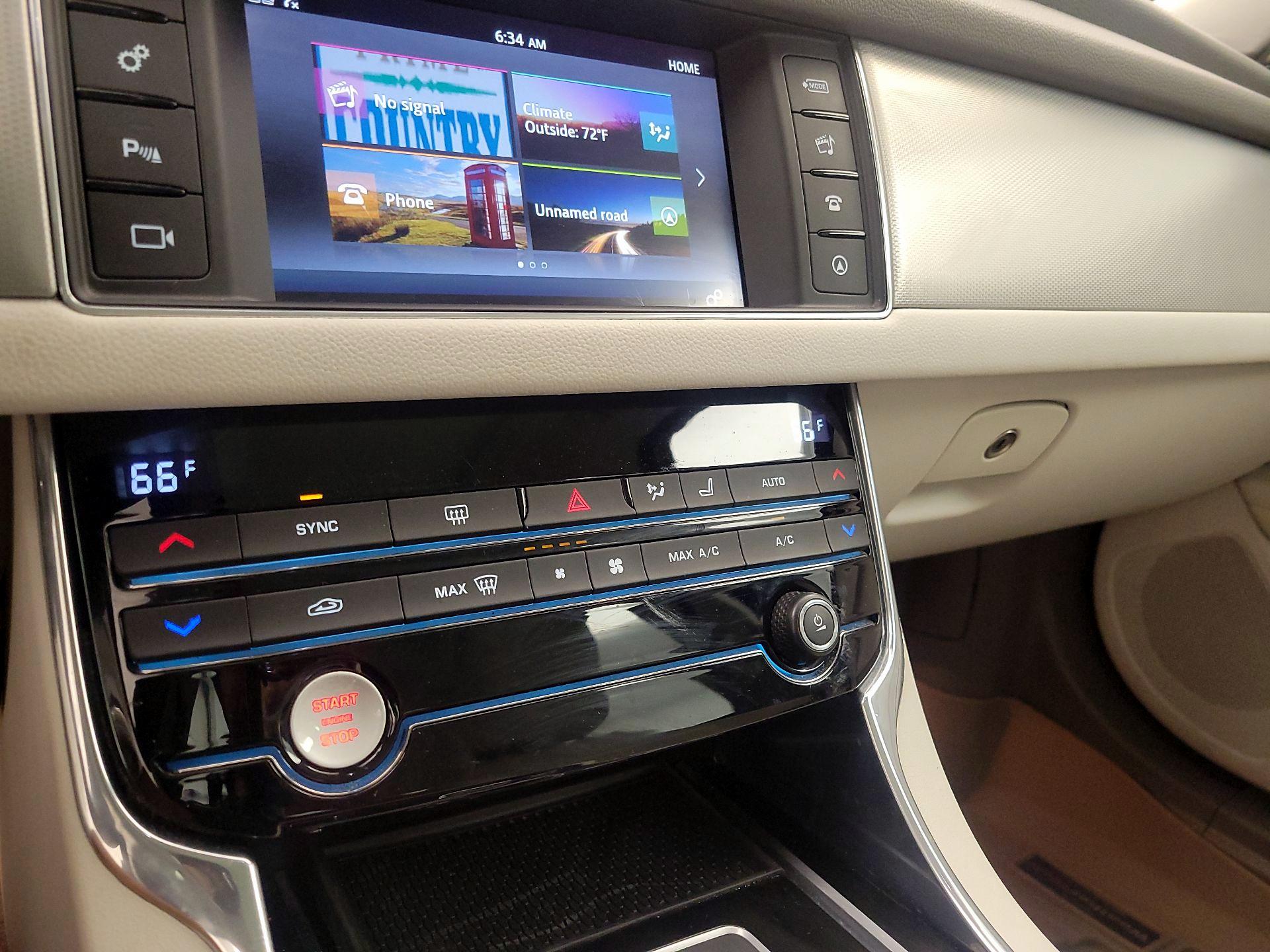 Thumbnail: 2016 Jaguar XF - 14