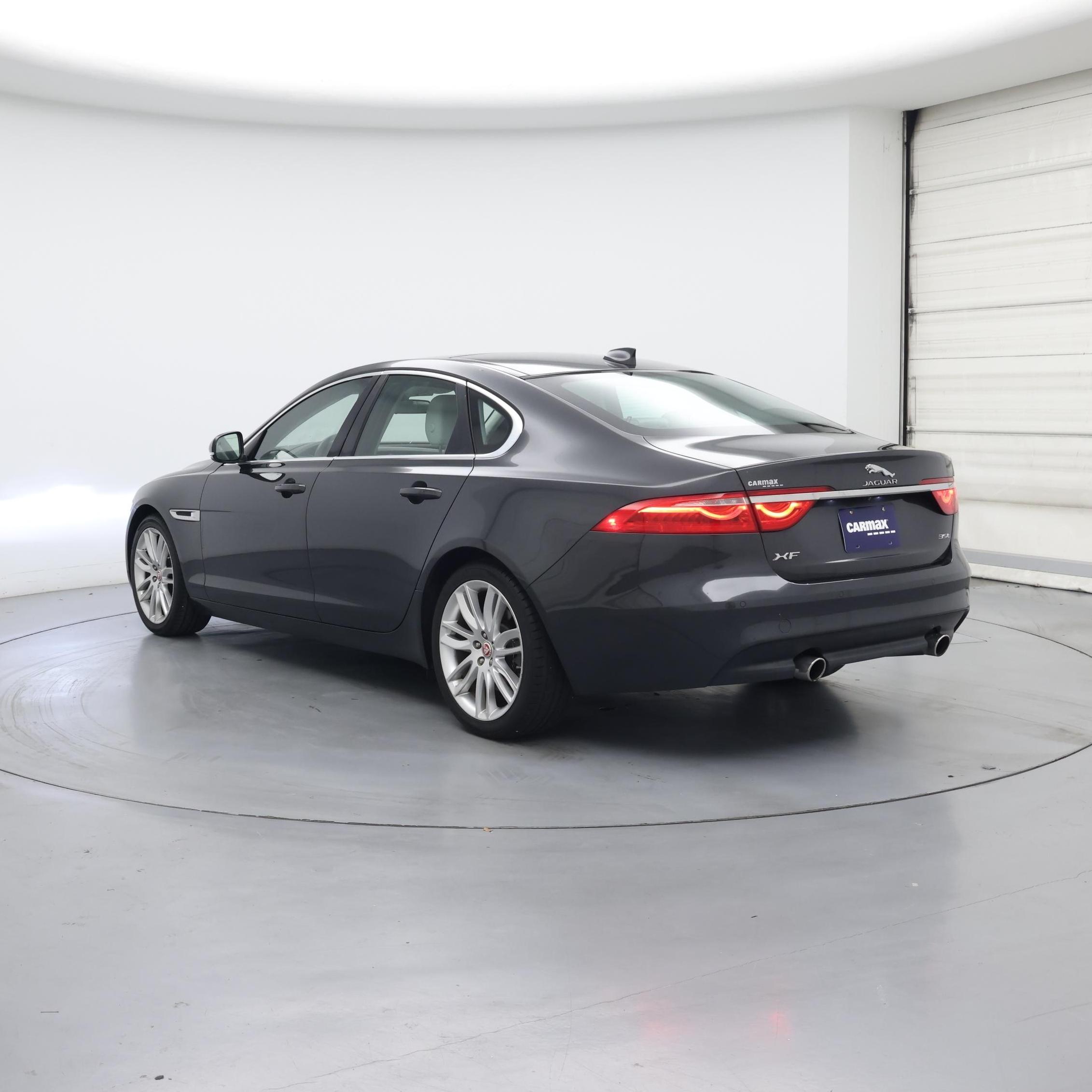 Thumbnail: 2016 Jaguar XF - 2