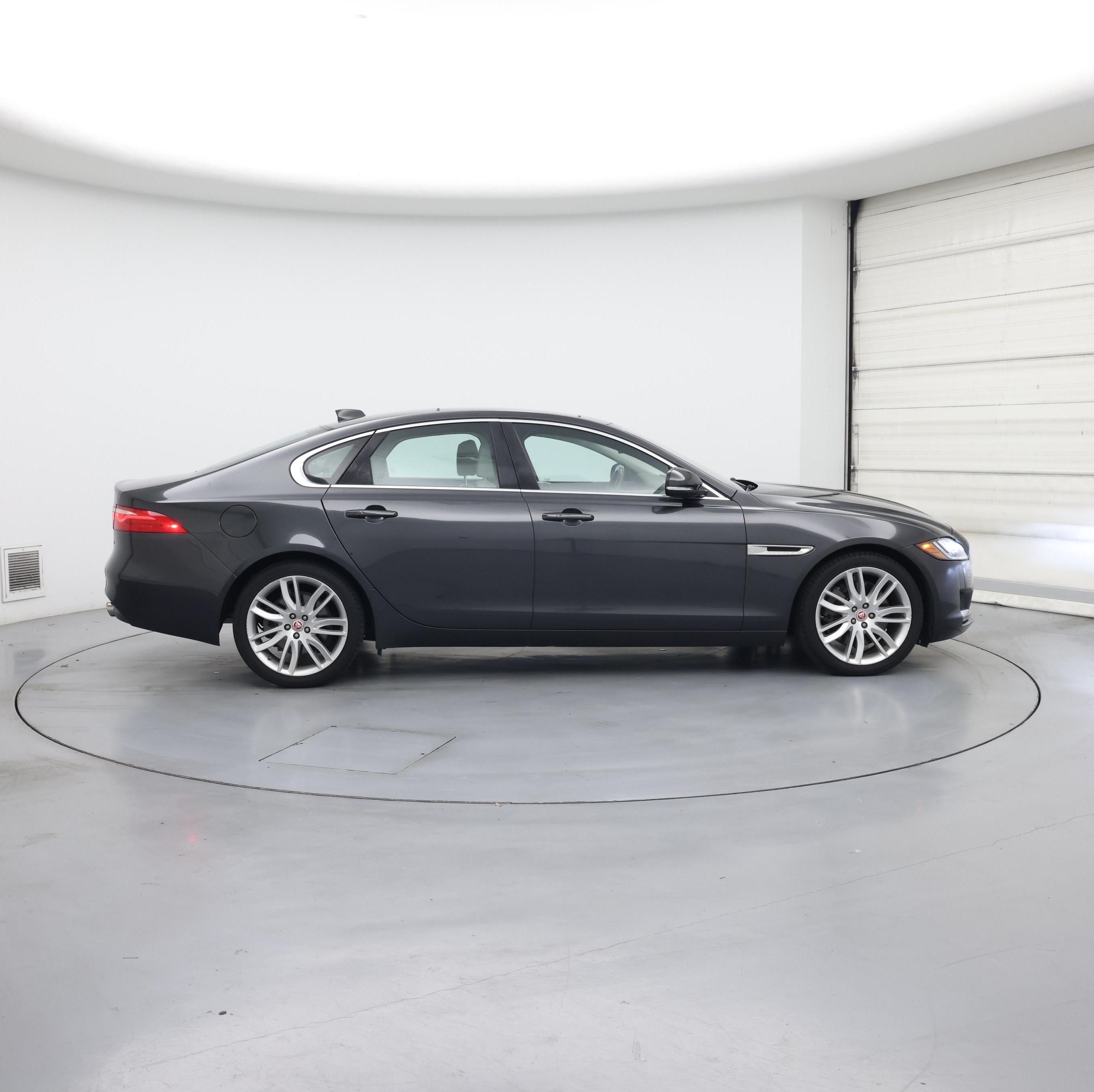 Thumbnail: 2016 Jaguar XF - 7
