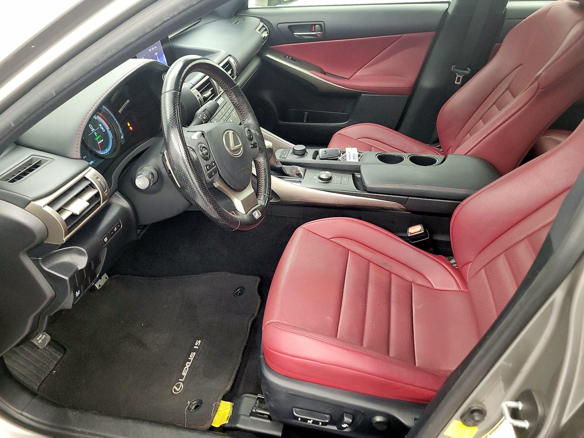 Thumbnail: 2016 Lexus IS - 11