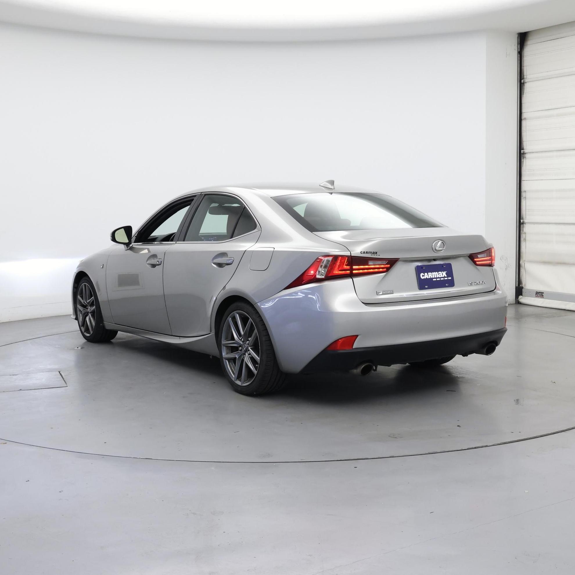 Thumbnail: 2016 Lexus IS - 2