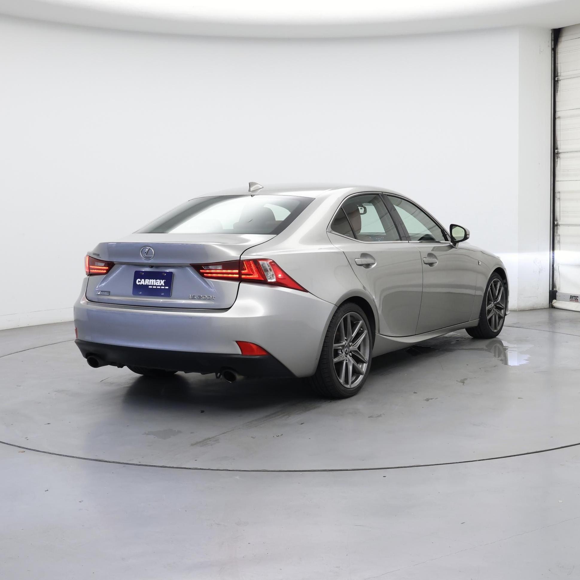 Thumbnail: 2016 Lexus IS - 8