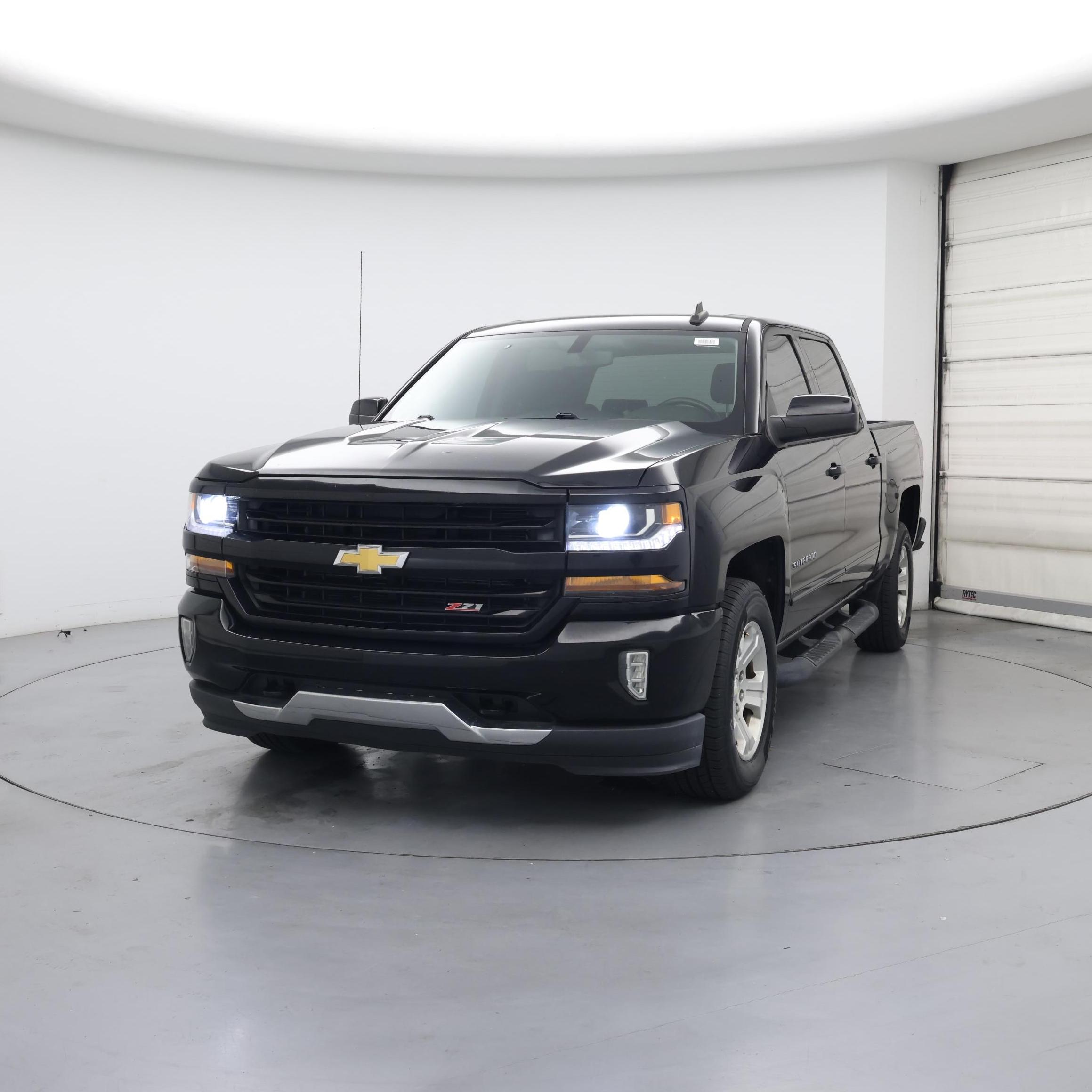 Thumbnail: 2018 Chevrolet Silverado 1500 - 4