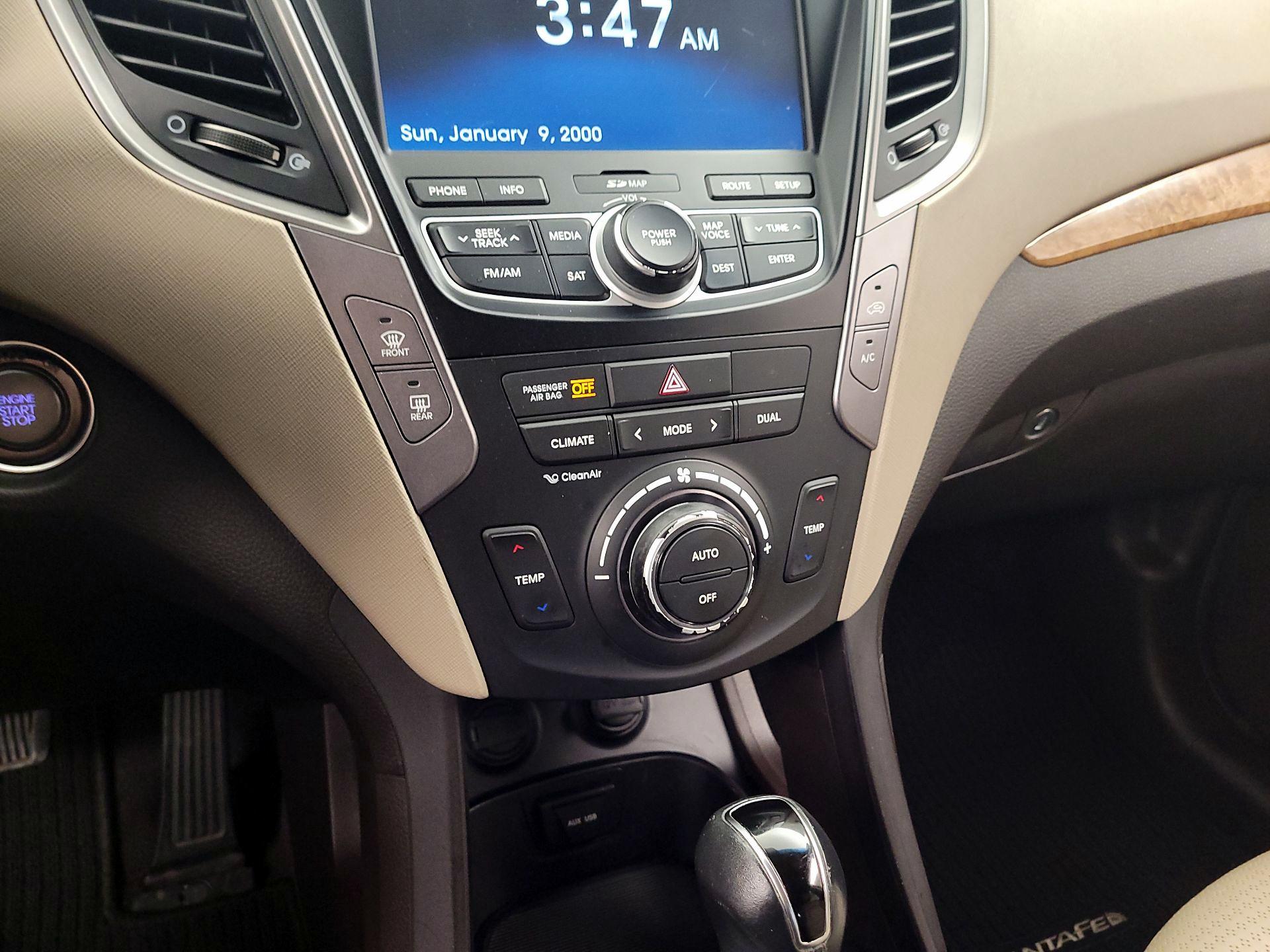 Thumbnail: 2015 Hyundai Santa Fe - 15