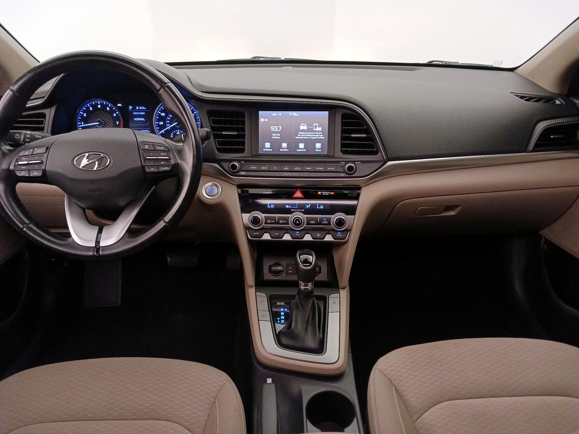 Thumbnail: 2020 Hyundai Elantra - 9