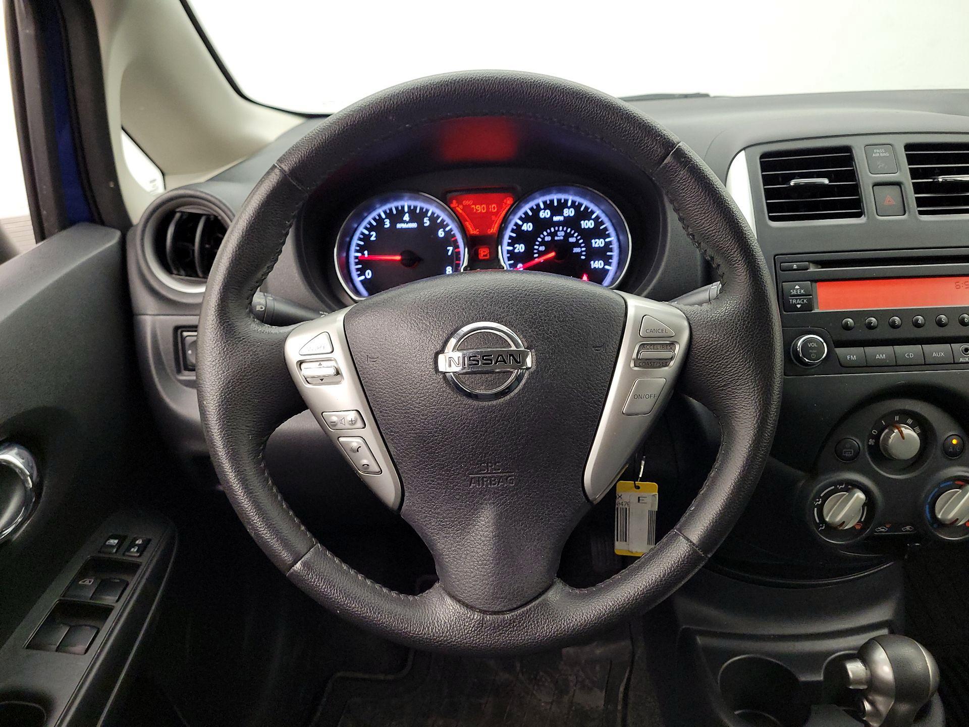 Thumbnail: 2014 Nissan Versa Note - 10