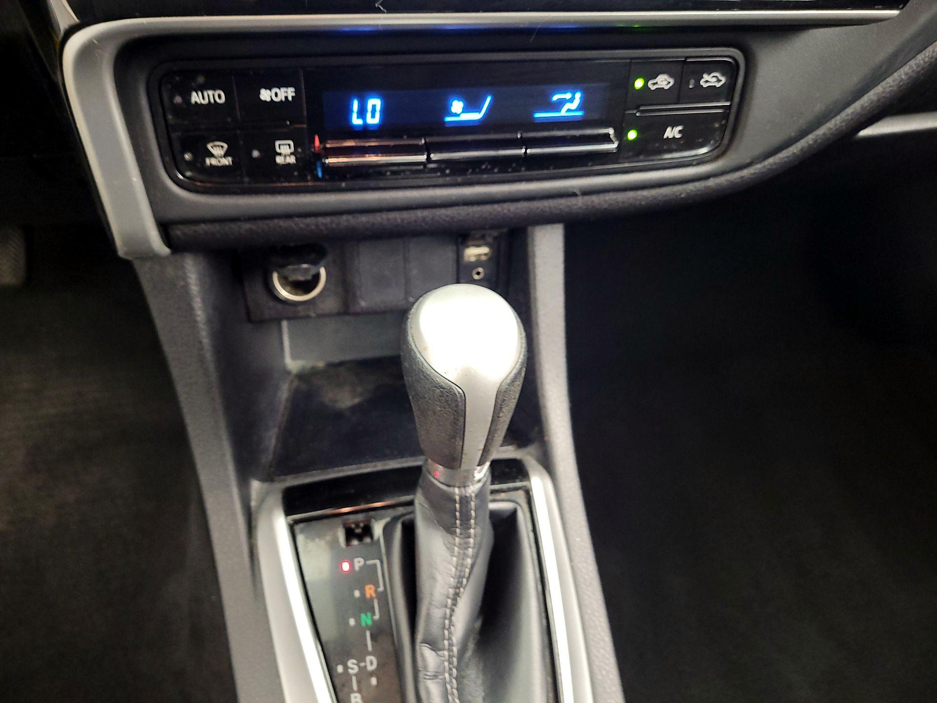 Thumbnail: 2019 Toyota Corolla - 16