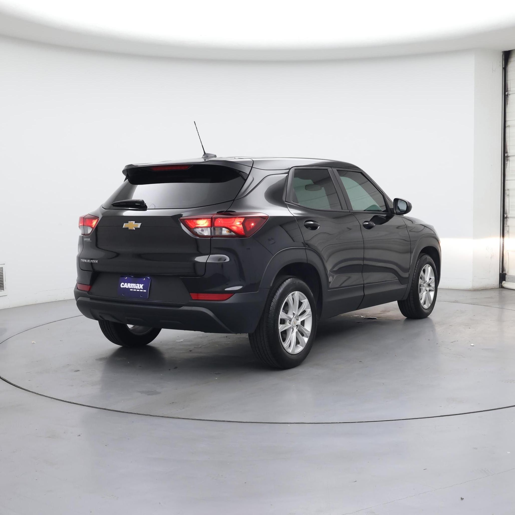 Thumbnail: 2023 Chevrolet TrailBlazer - 8